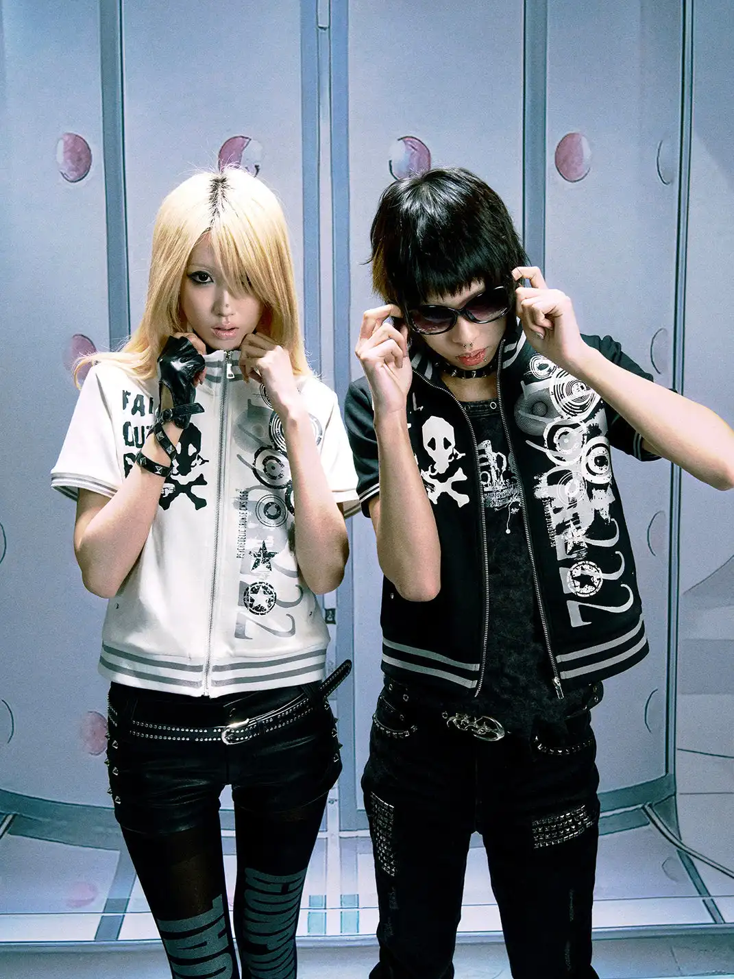 PAIKI | Skull & Note Stand Collar Zip-Up T-Shirt
