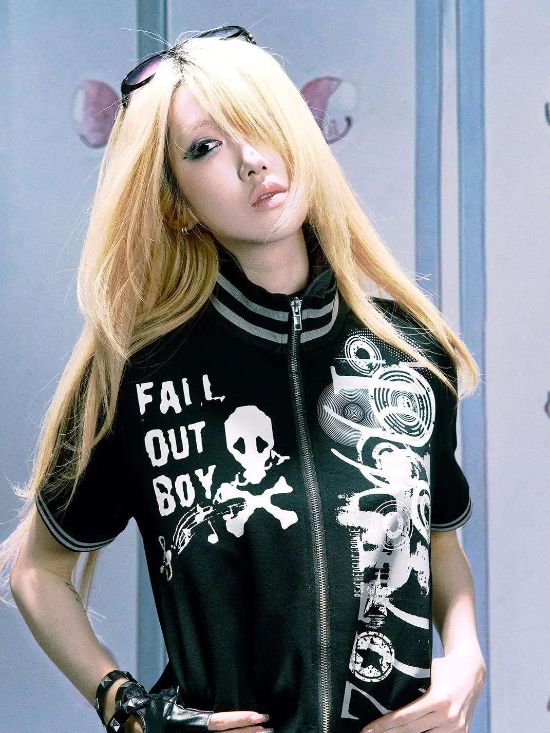 PAIKI | Skull & Note Stand Collar Zip-Up T-Shirt