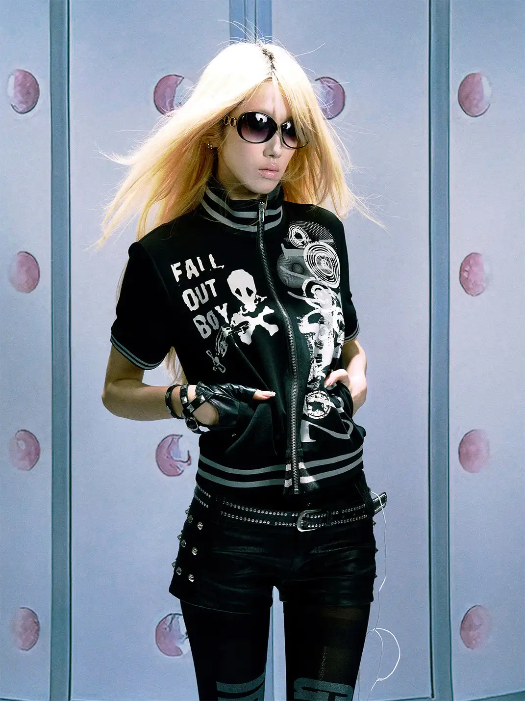 PAIKI | Skull & Note Stand Collar Zip-Up T-Shirt