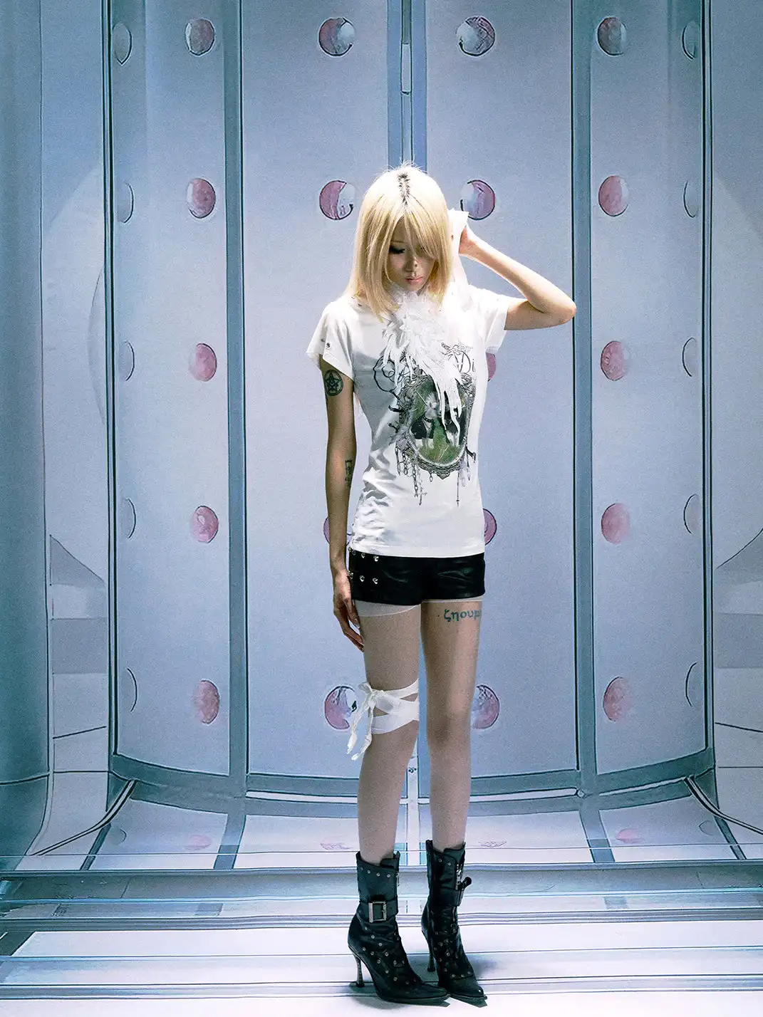 PAIKI | Punk Lamb Regular Shoulder T-Shirt