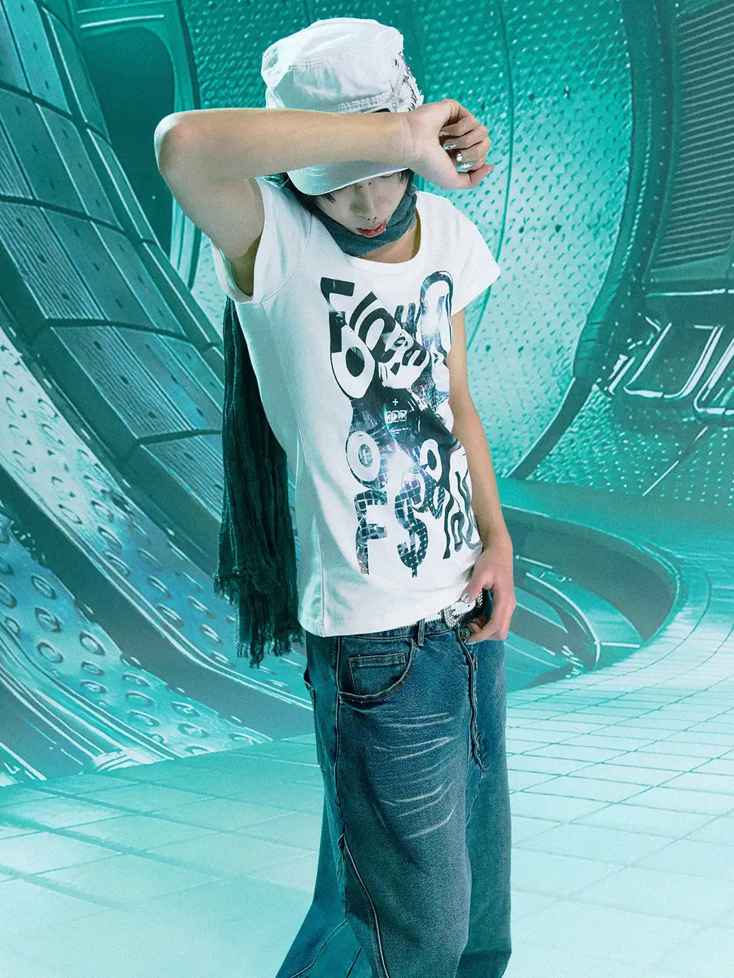 PAIKI | Font Graphic Regular Shoulder T-Shirt