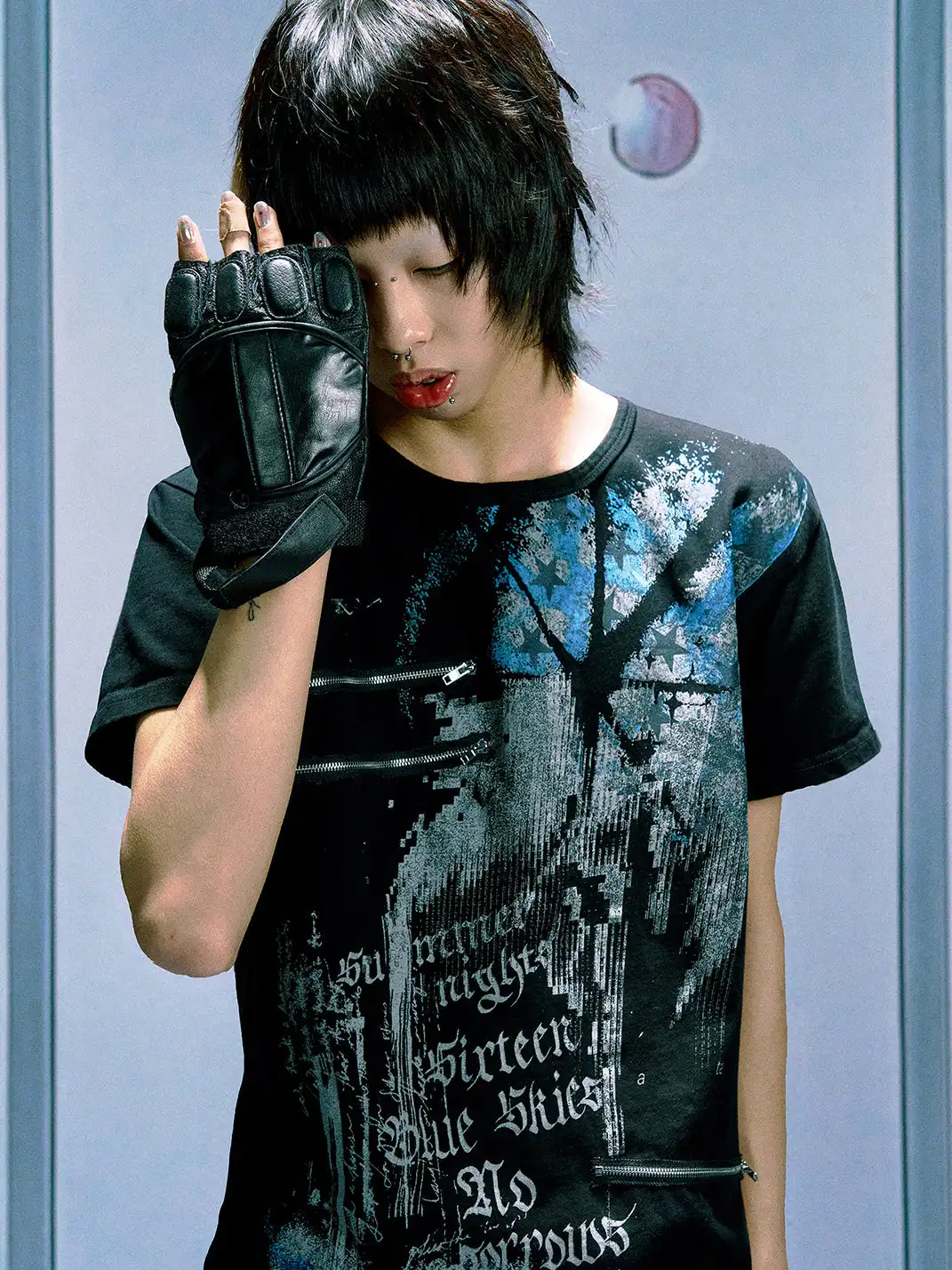 PAIKI | Star Leopard Regular Shoulder T-Shirt