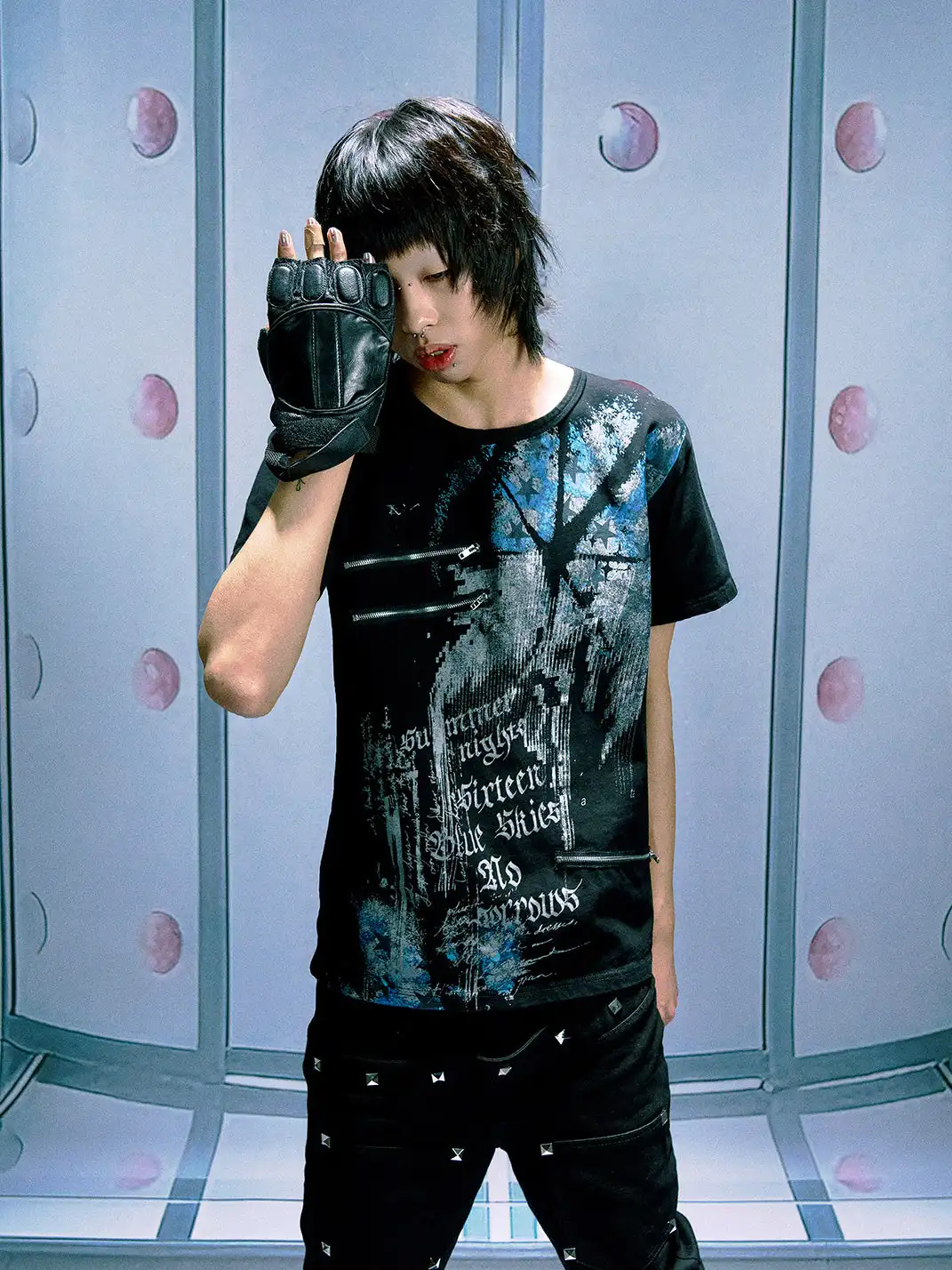 PAIKI | Star Leopard Regular Shoulder T-Shirt