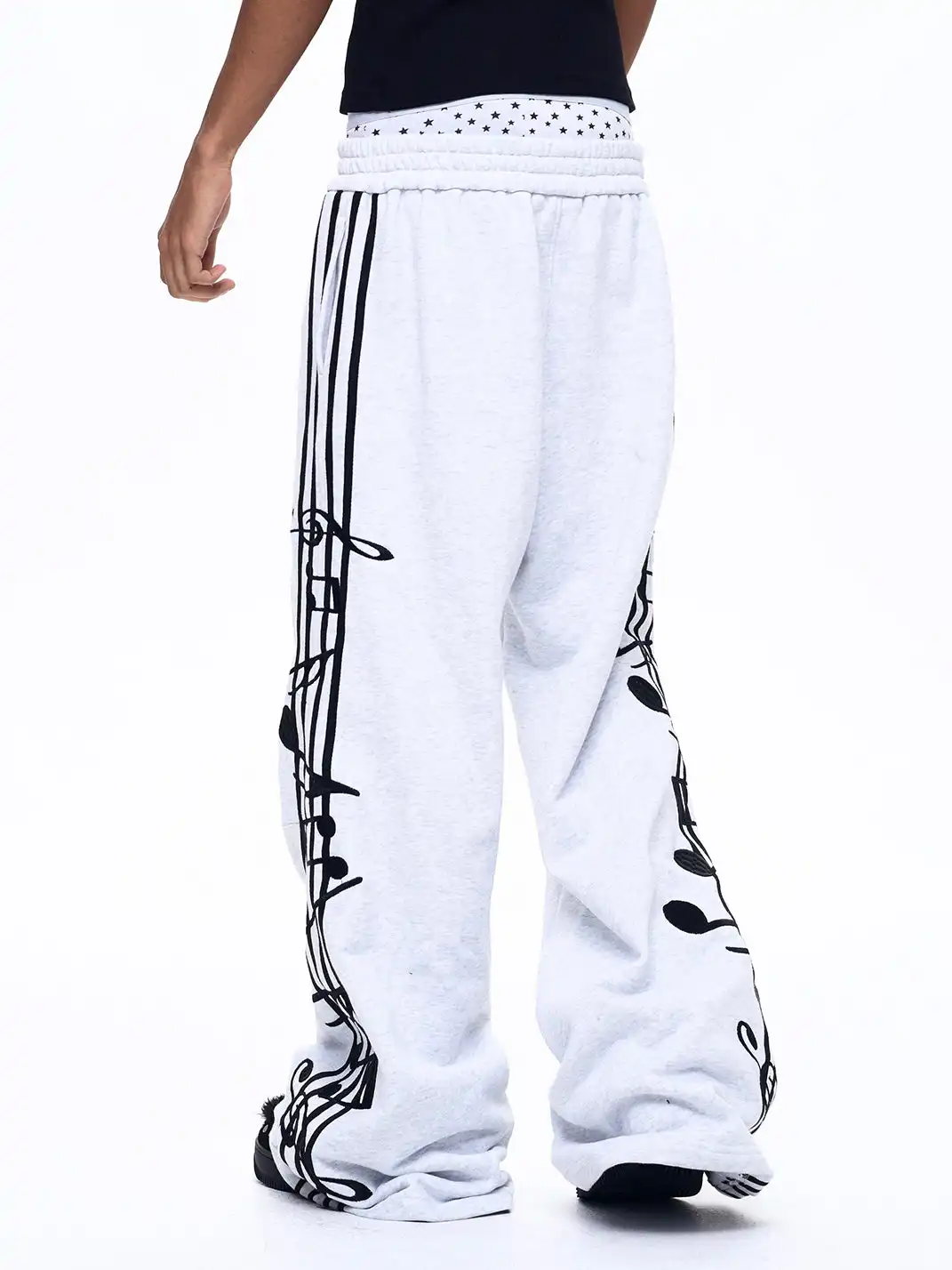 Fourth3ex | Staff Note War Horse Embroidered Sweatpants-White