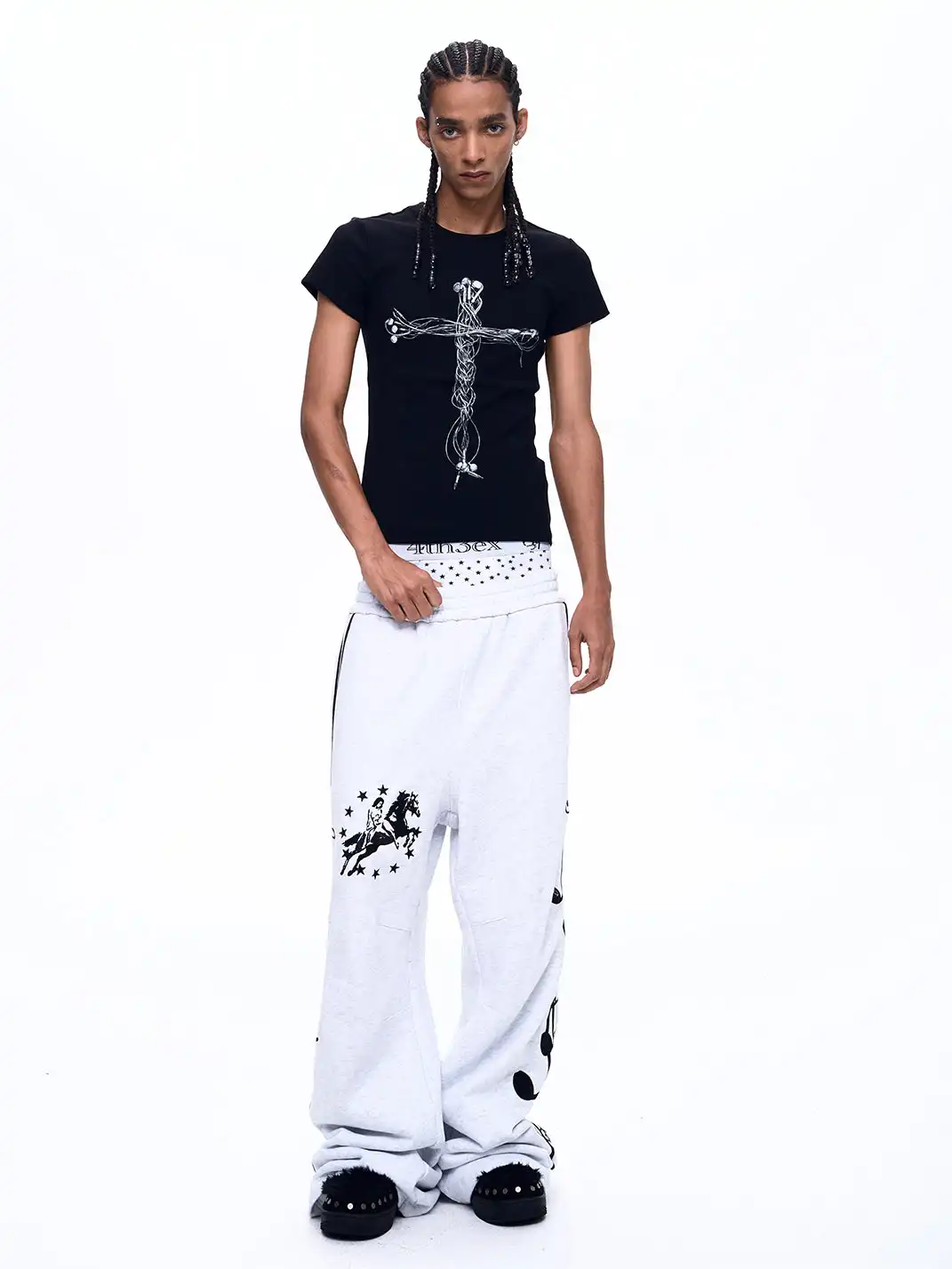 Fourth3ex | Staff Note War Horse Embroidered Sweatpants-White