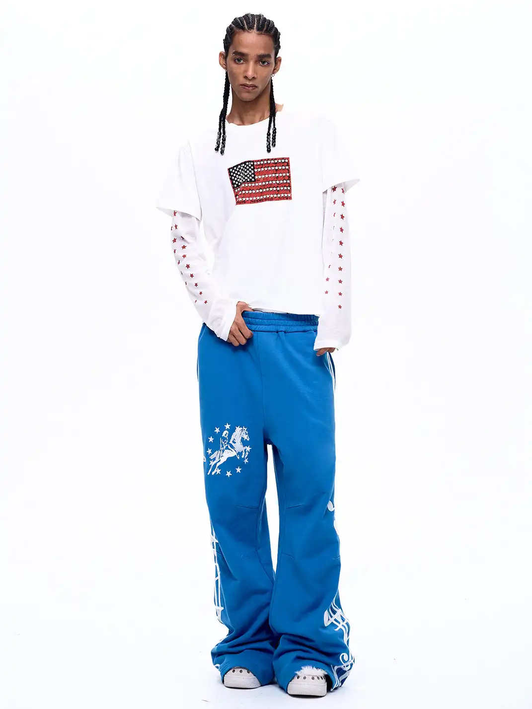 Fourth3ex | Staff Note War Horse Embroidered Sweatpants-Blue