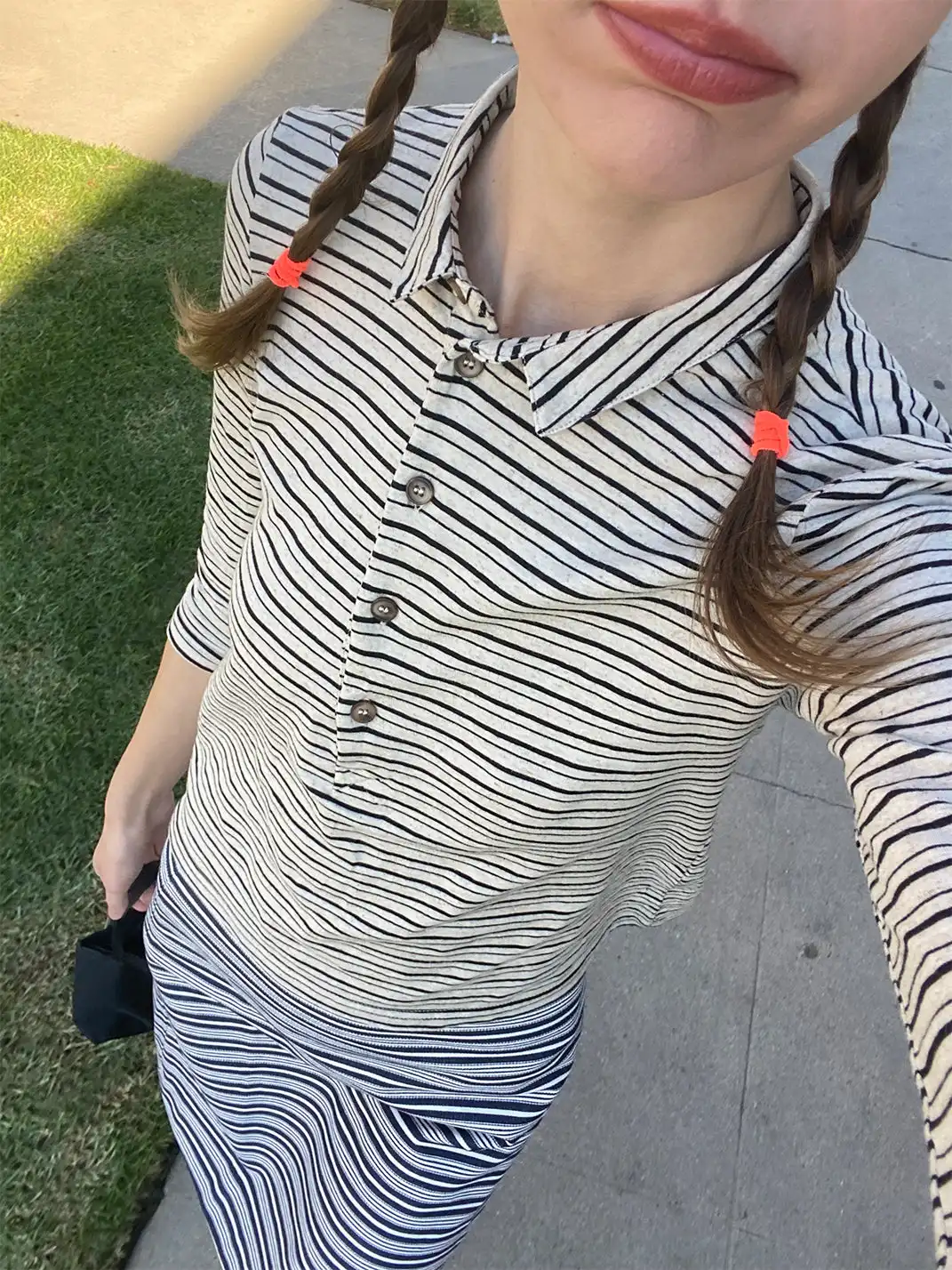 Risque Rose | Cotton And Linen Striped T-Shirt + Denim Skirt
