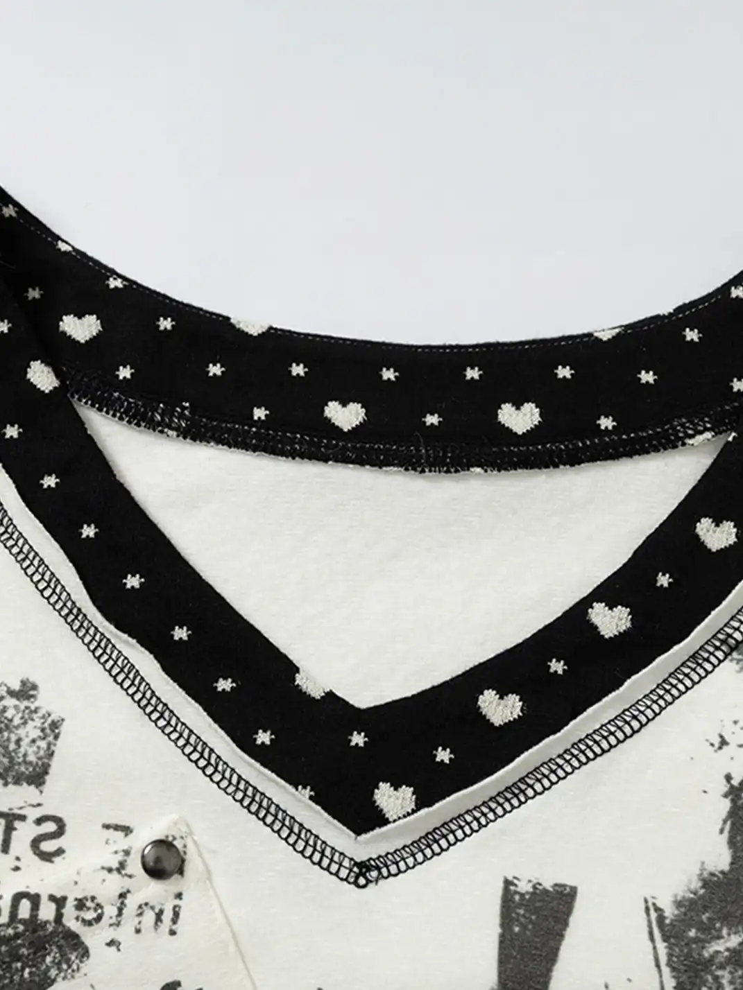 NO ROMANCE | V-Neck Spliced Stretch Base Layer Top