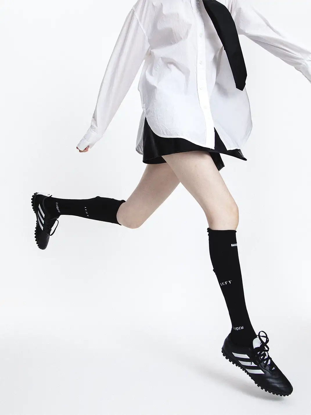 SS2L | Solid Color Letter Calf Socks