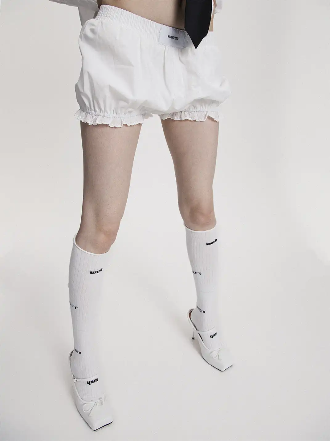 SS2L | Solid Color Letter Calf Socks