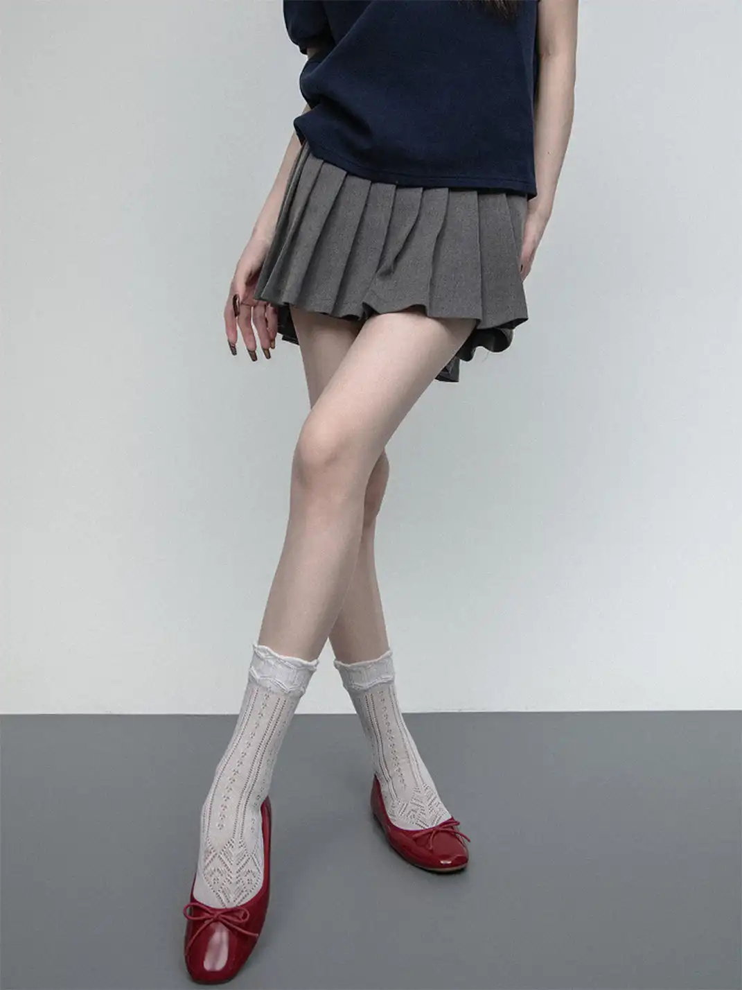 SS2L | Hollow Out Lace Jacquard Mesh Mid-Calf Socks