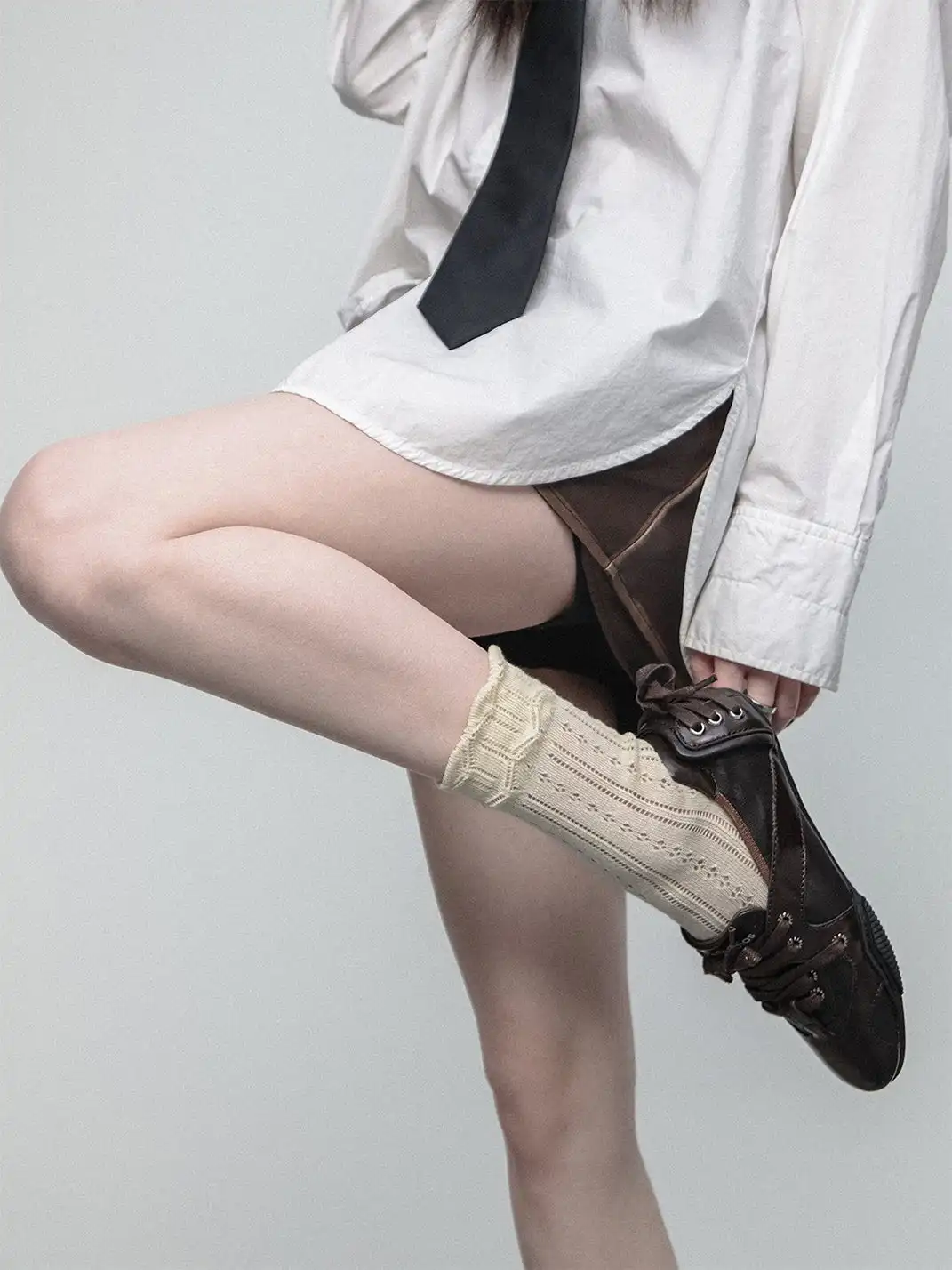 SS2L | Hollow Out Lace Jacquard Mesh Mid-Calf Socks