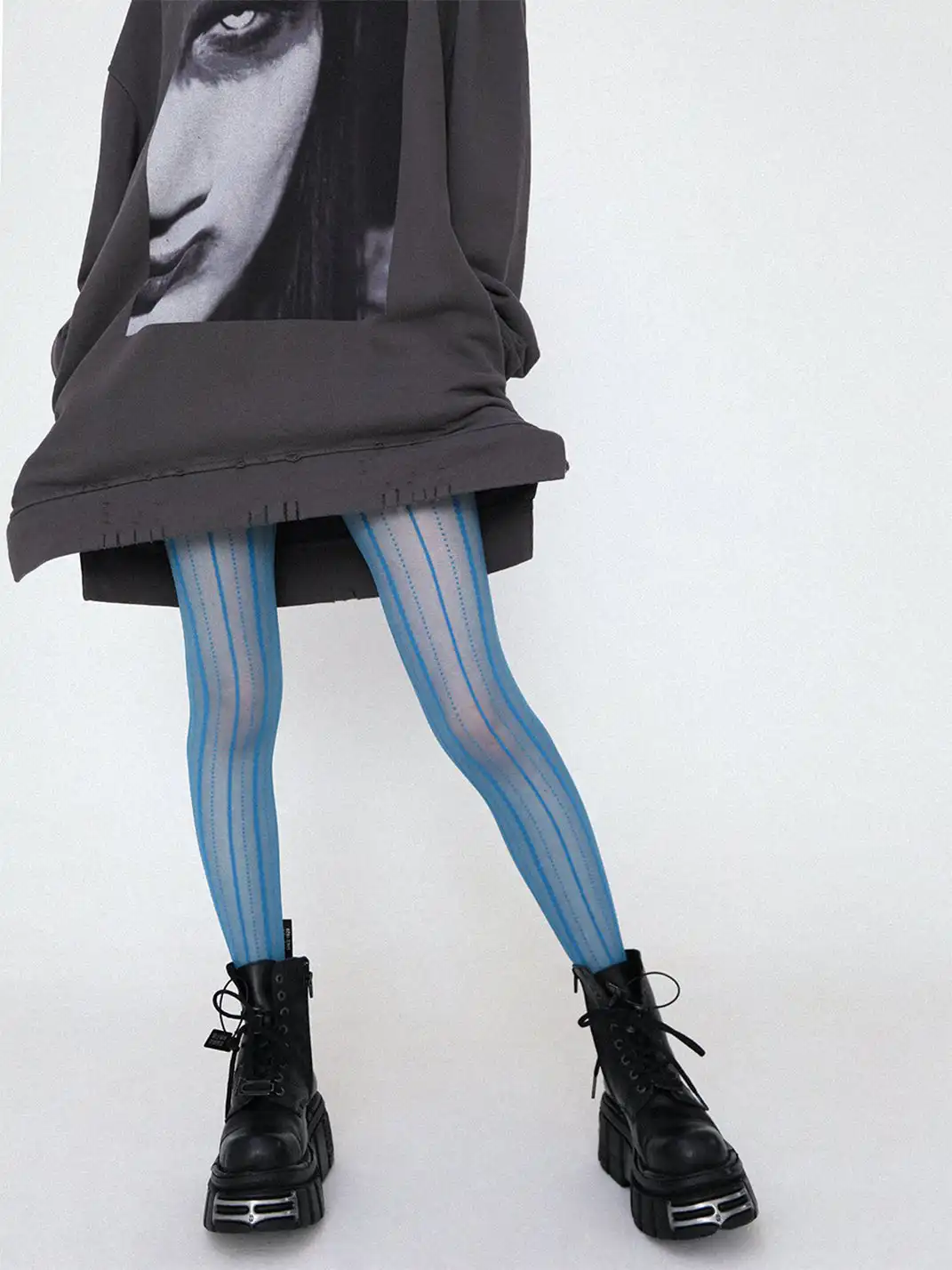 SS2L | Chain Pattern Lace Pantyhose