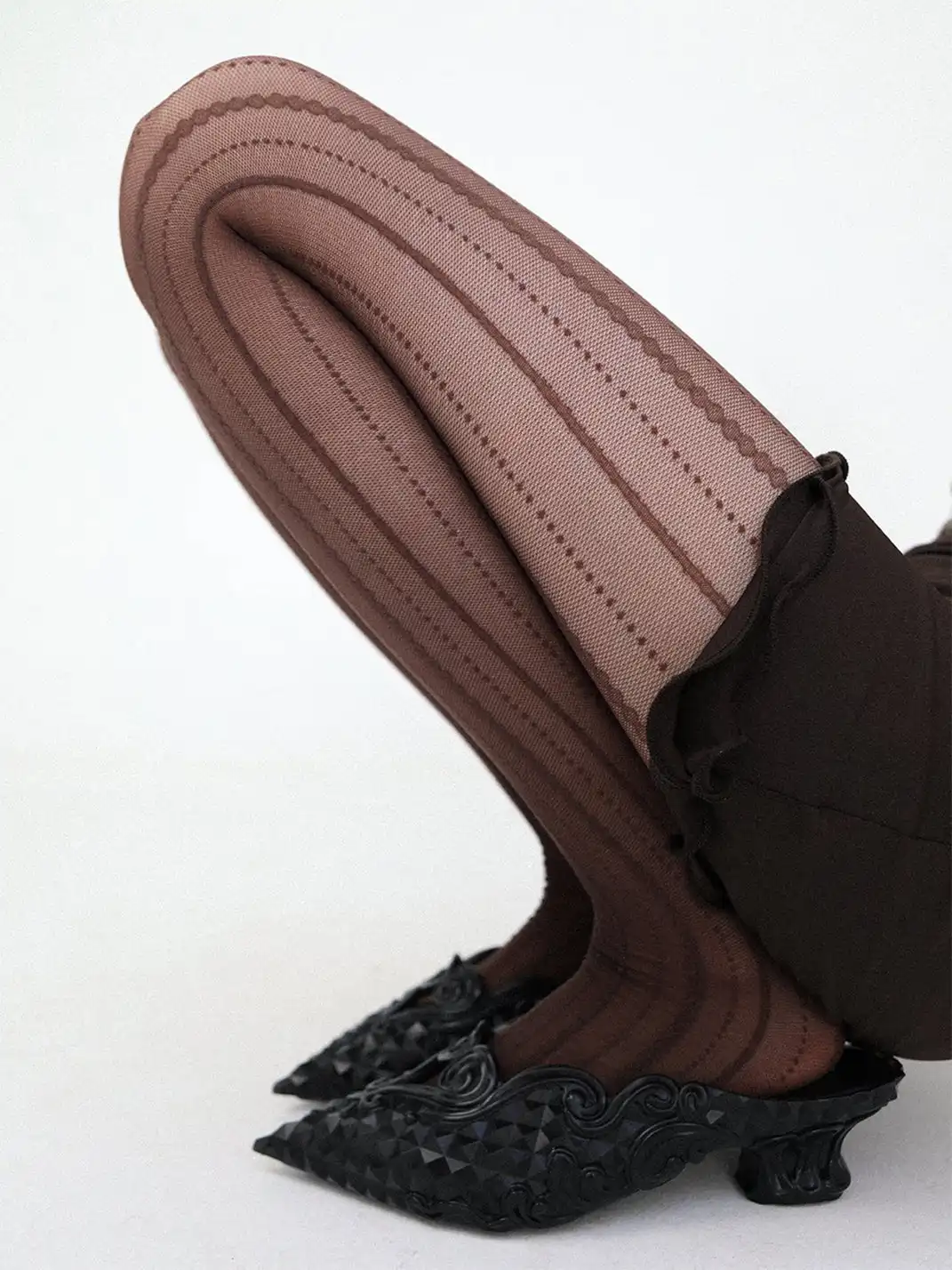 SS2L | Chain Pattern Lace Pantyhose
