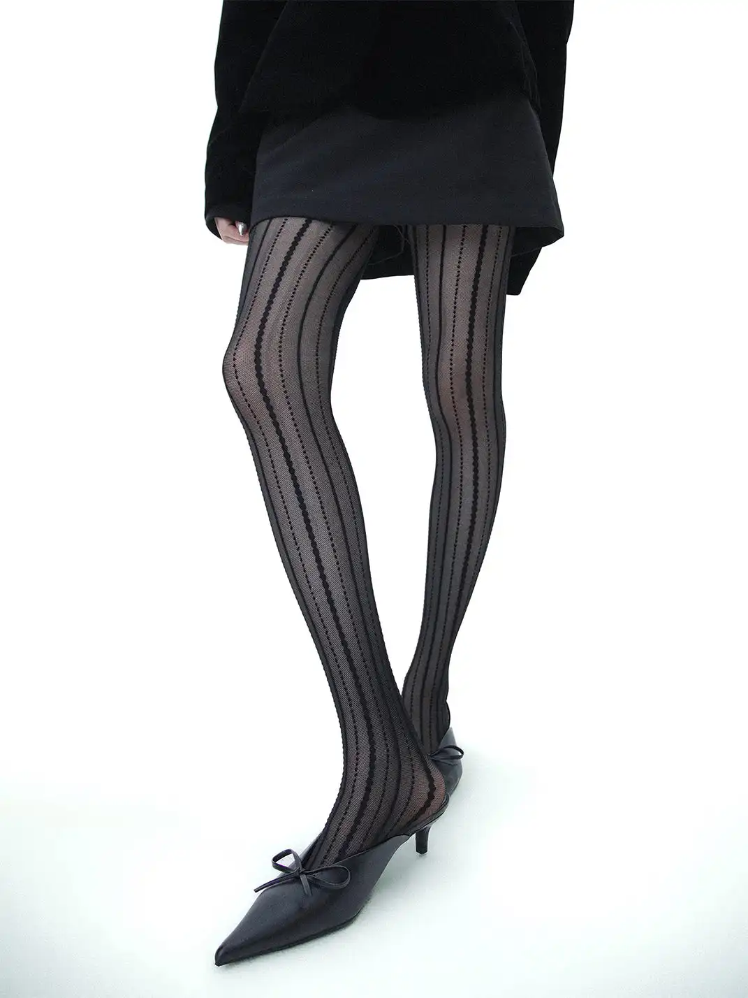 SS2L | Chain Pattern Lace Pantyhose
