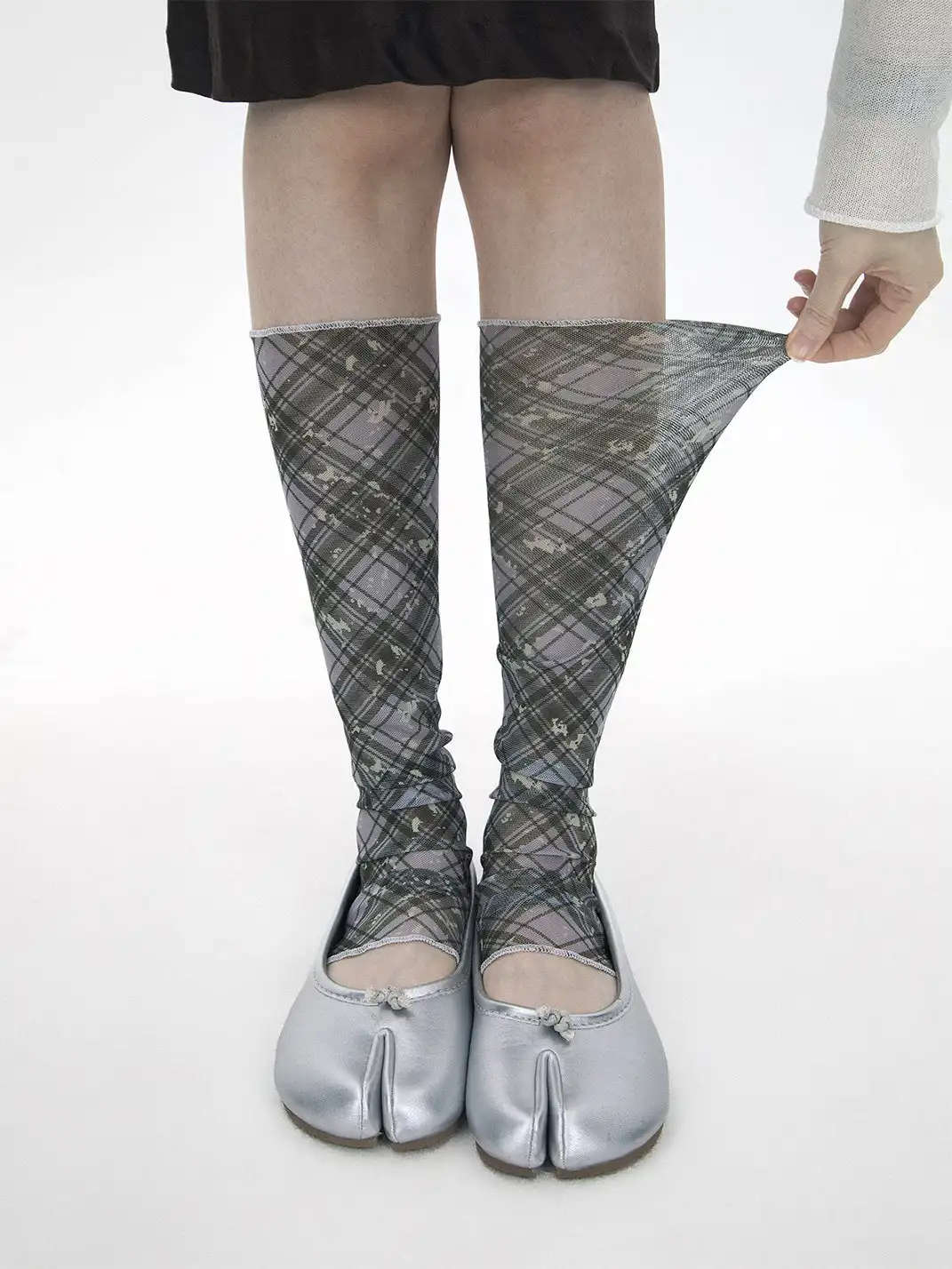 SS2L | Vintage Checkered Mesh Mid-Calf Socks