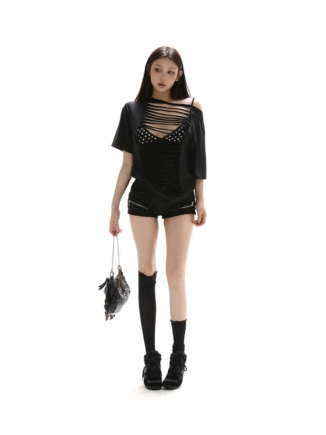 itsdinn | V-Neck Round Stud Rhinestone Camisole Top