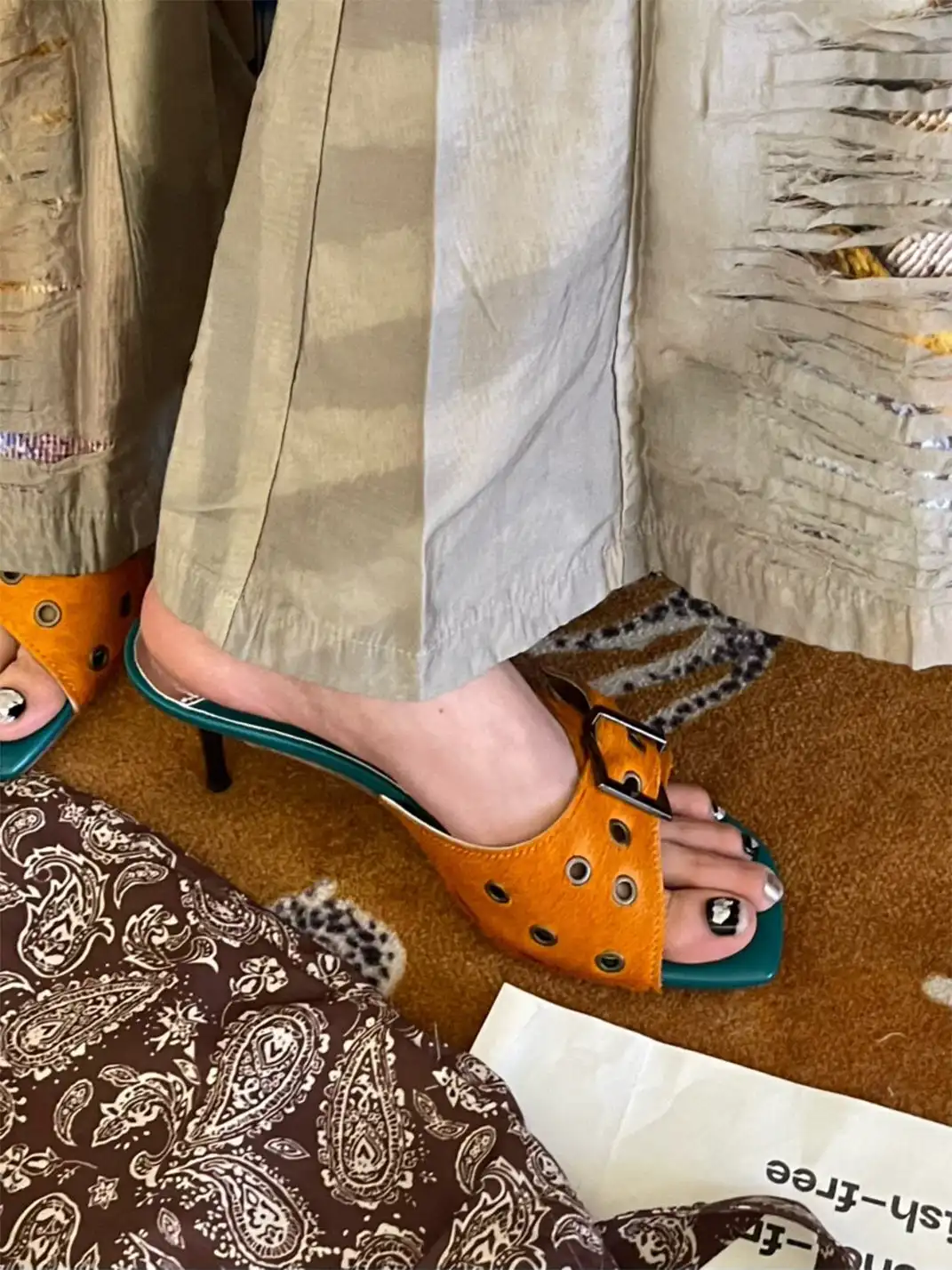 Inthemirror | Square Toe One-Strap Heel Slippers