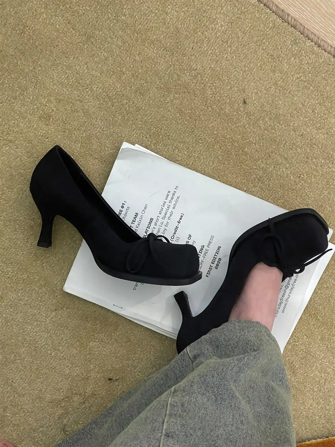 Inthemirror | Square Toe Matte Bow High Heels