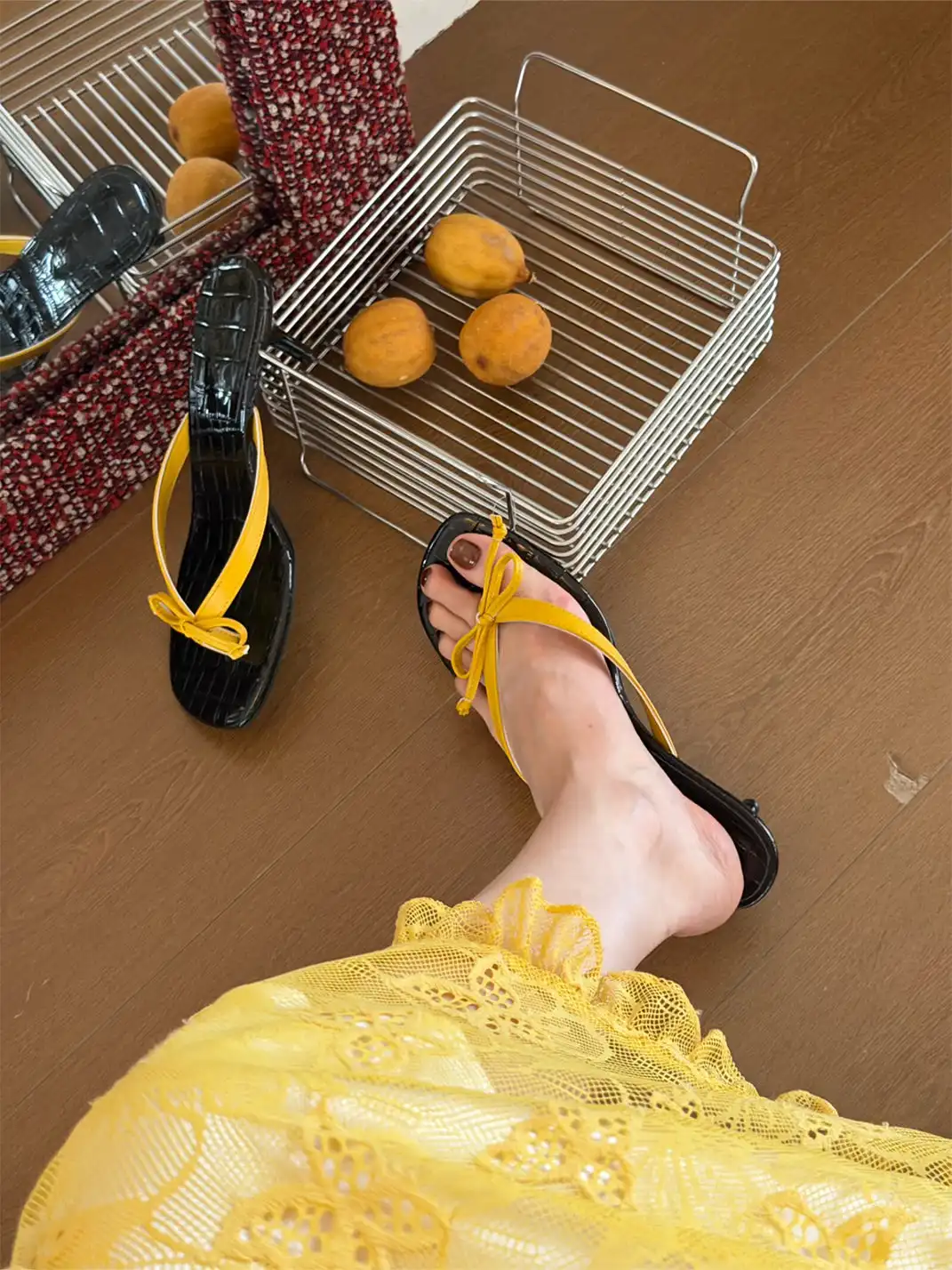 Inthemirror | Square Toe Bow High Heel Thong Sandals