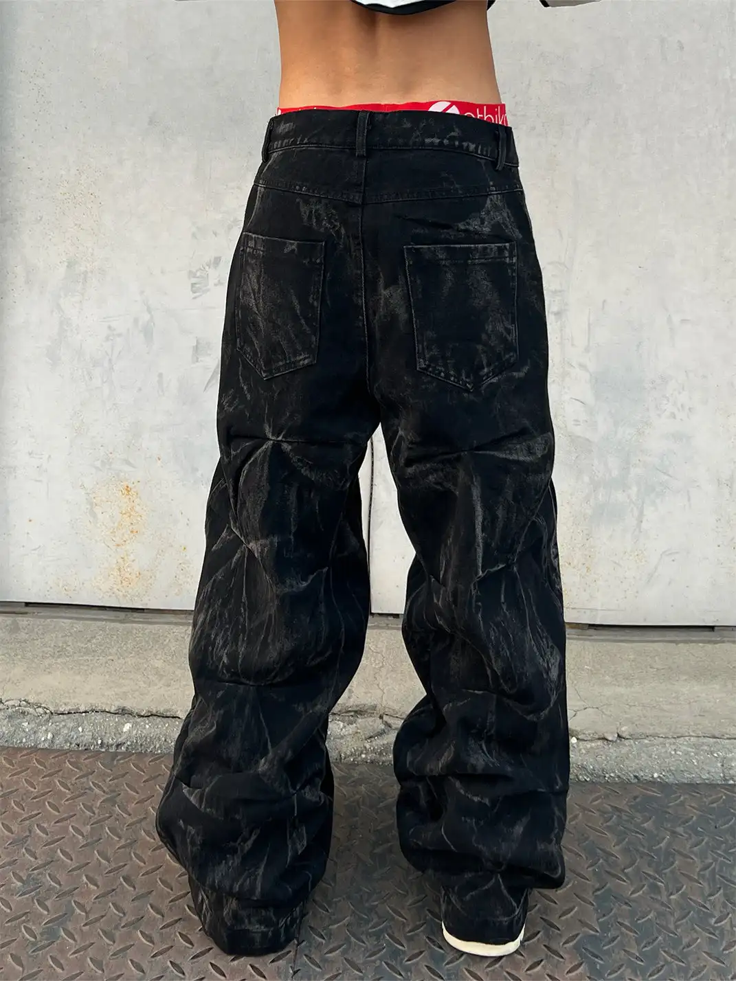 YIZILINGF | Pleated Waxed Jeans