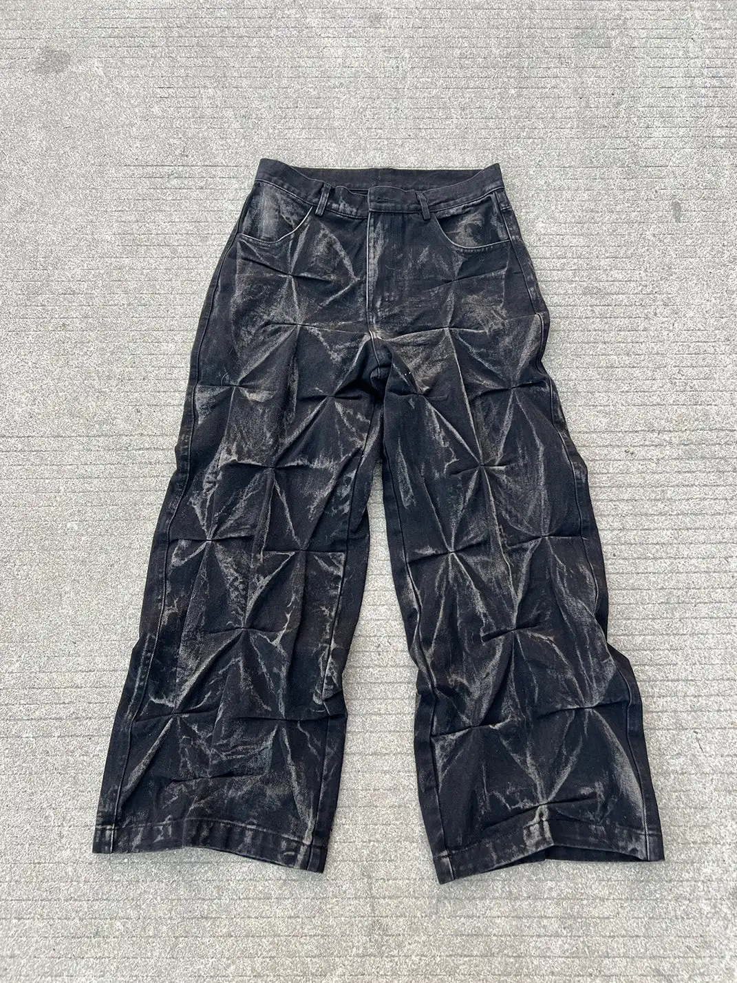 YIZILINGF | Pleated Waxed Jeans