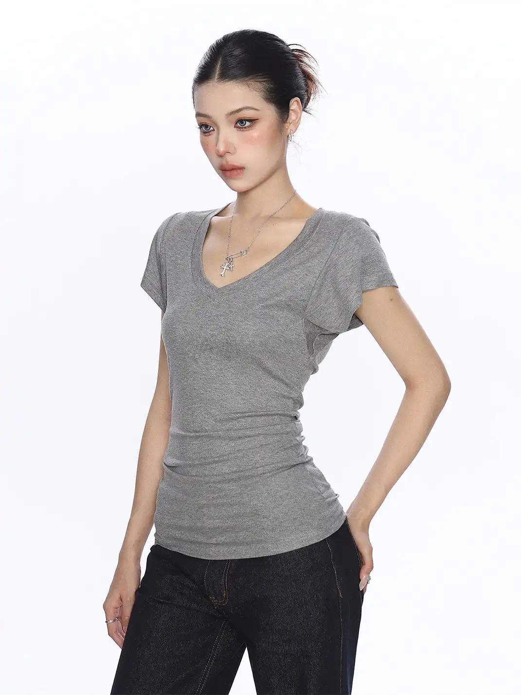 BIGGOLD | V-Neck Stacked Shoulder Regular Fit T-Shirt