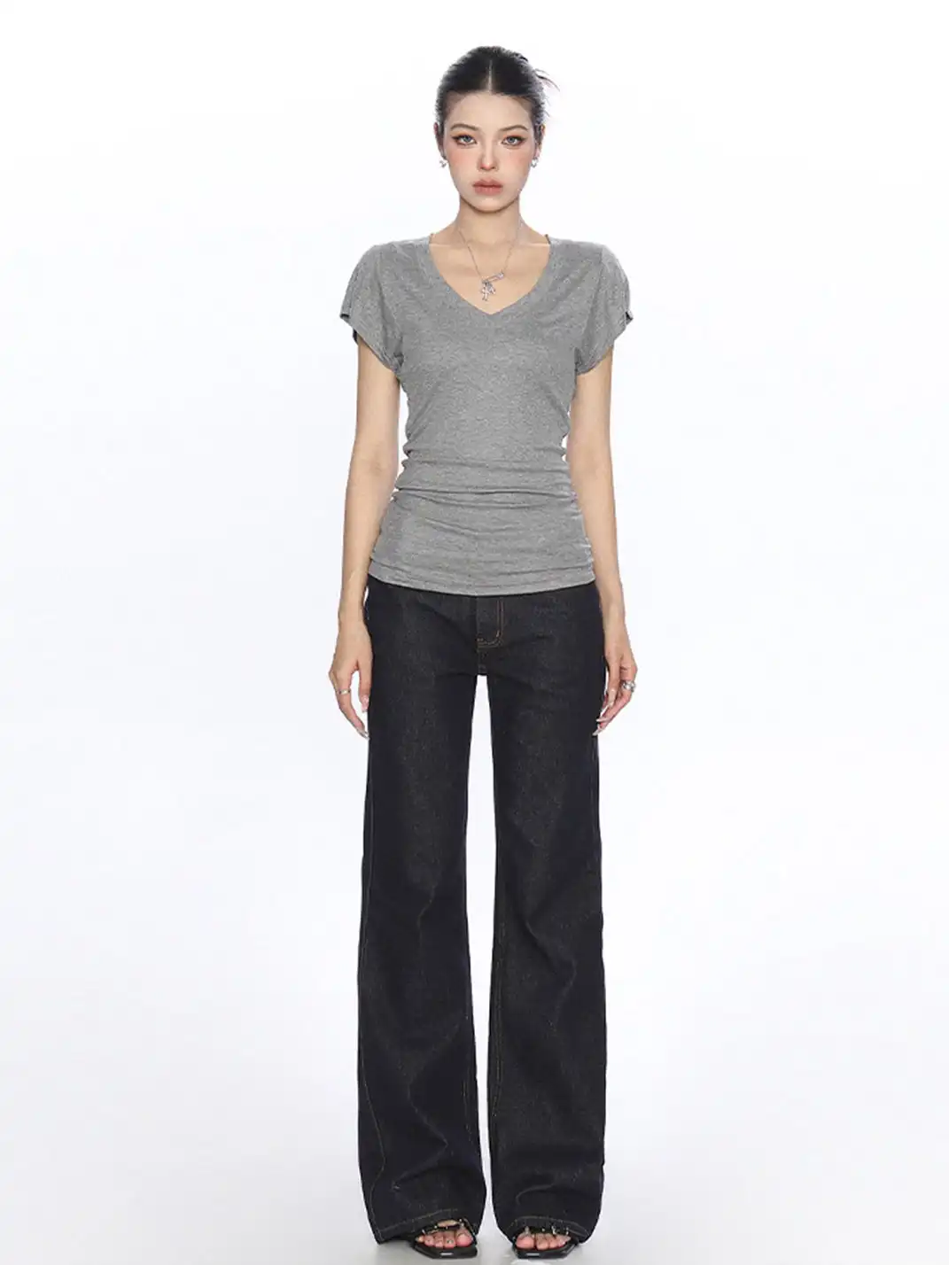 BIGGOLD | V-Neck Stacked Shoulder Regular Fit T-Shirt