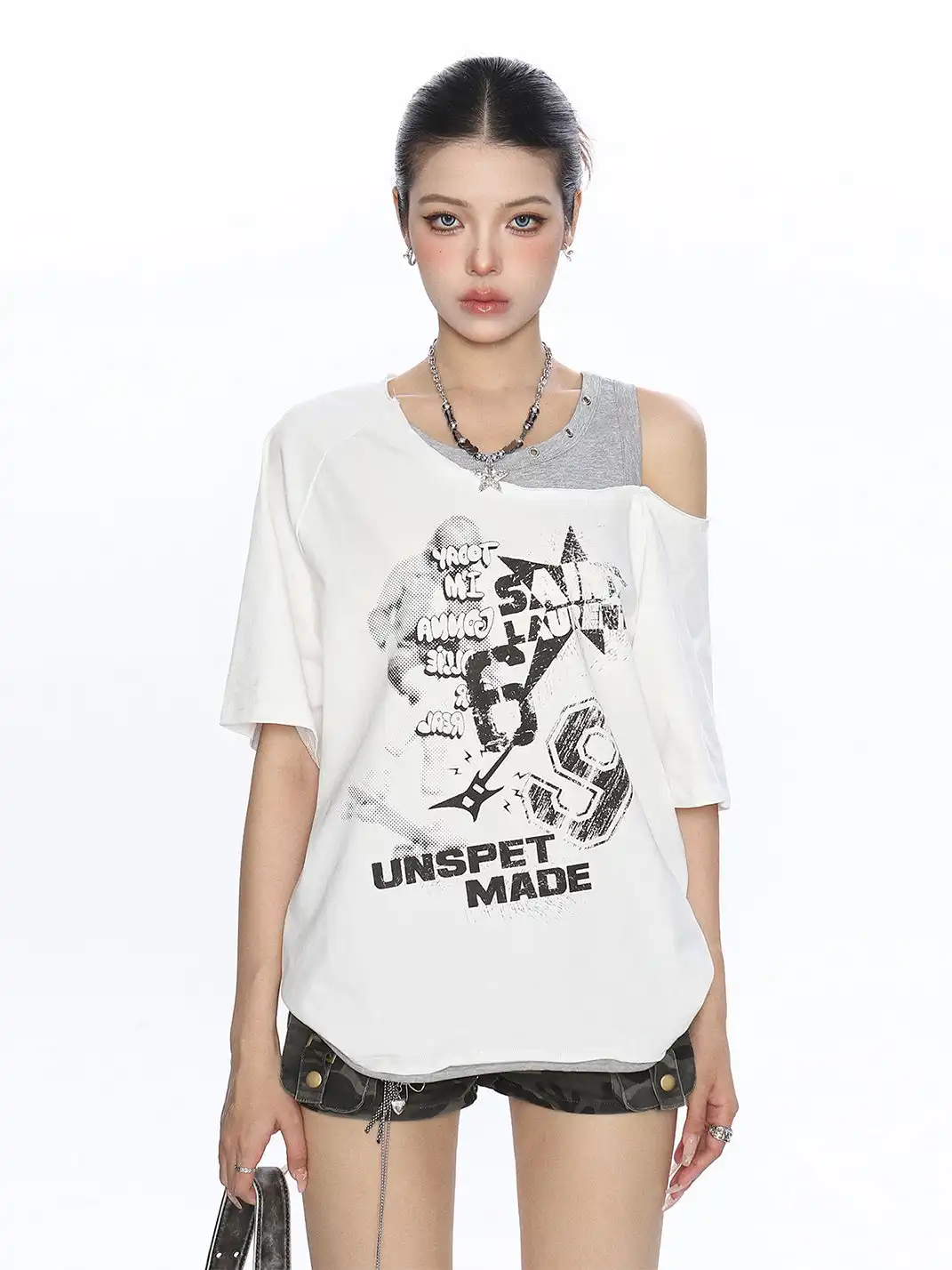 BIGGOLD | Graffiti Printed Fake Two-Piece Off-Shoulder T-Shirt