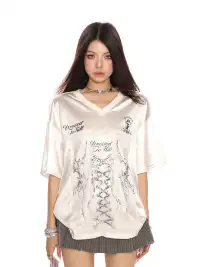 BIGGOLD | V-Neck Satin Butterfly Lace Panel T-Shirt