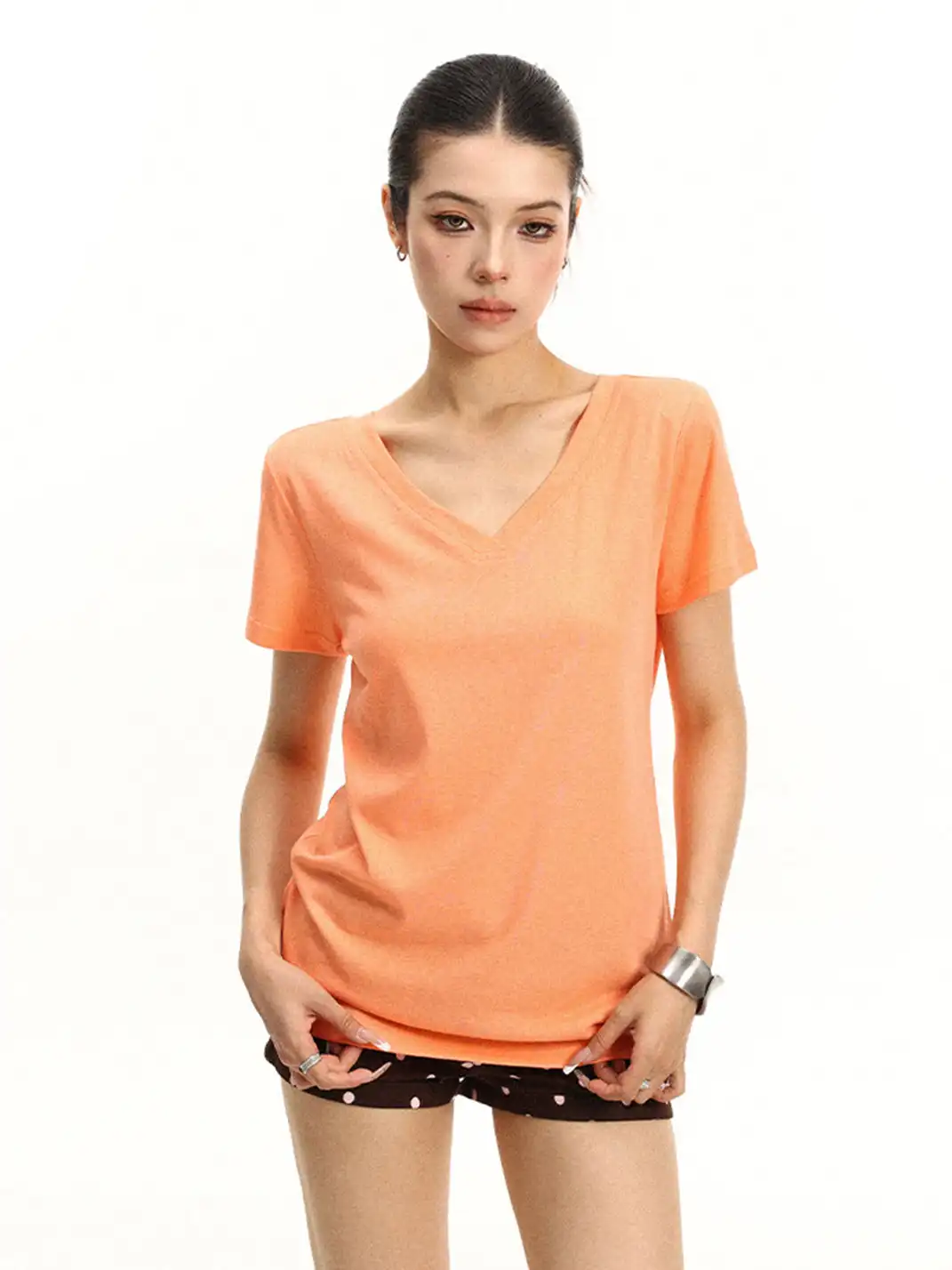 BIGGOLD | Solid Color V-Neck Regular Shoulder T-Shirt