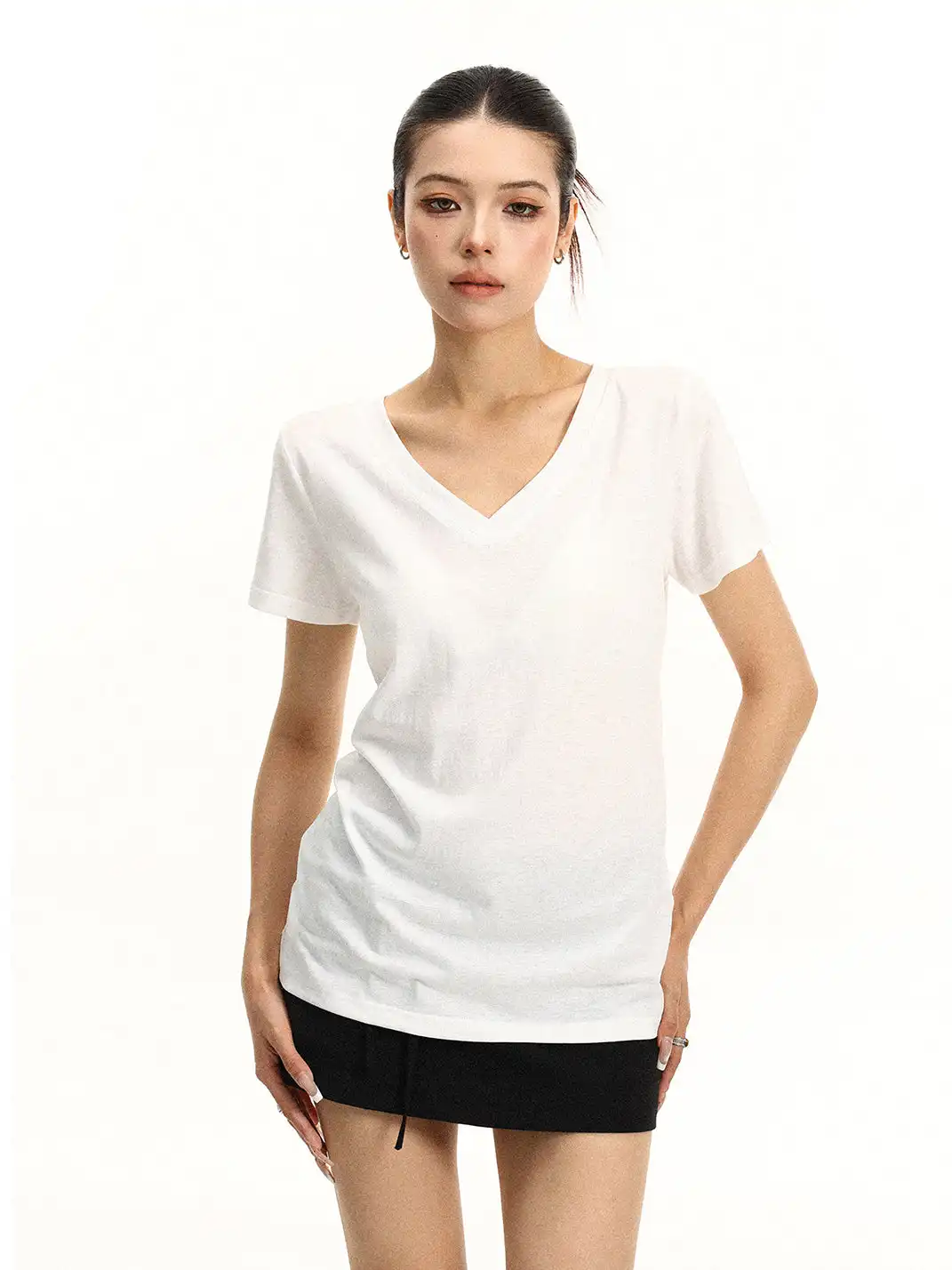 BIGGOLD | Solid Color V-Neck Regular Shoulder T-Shirt