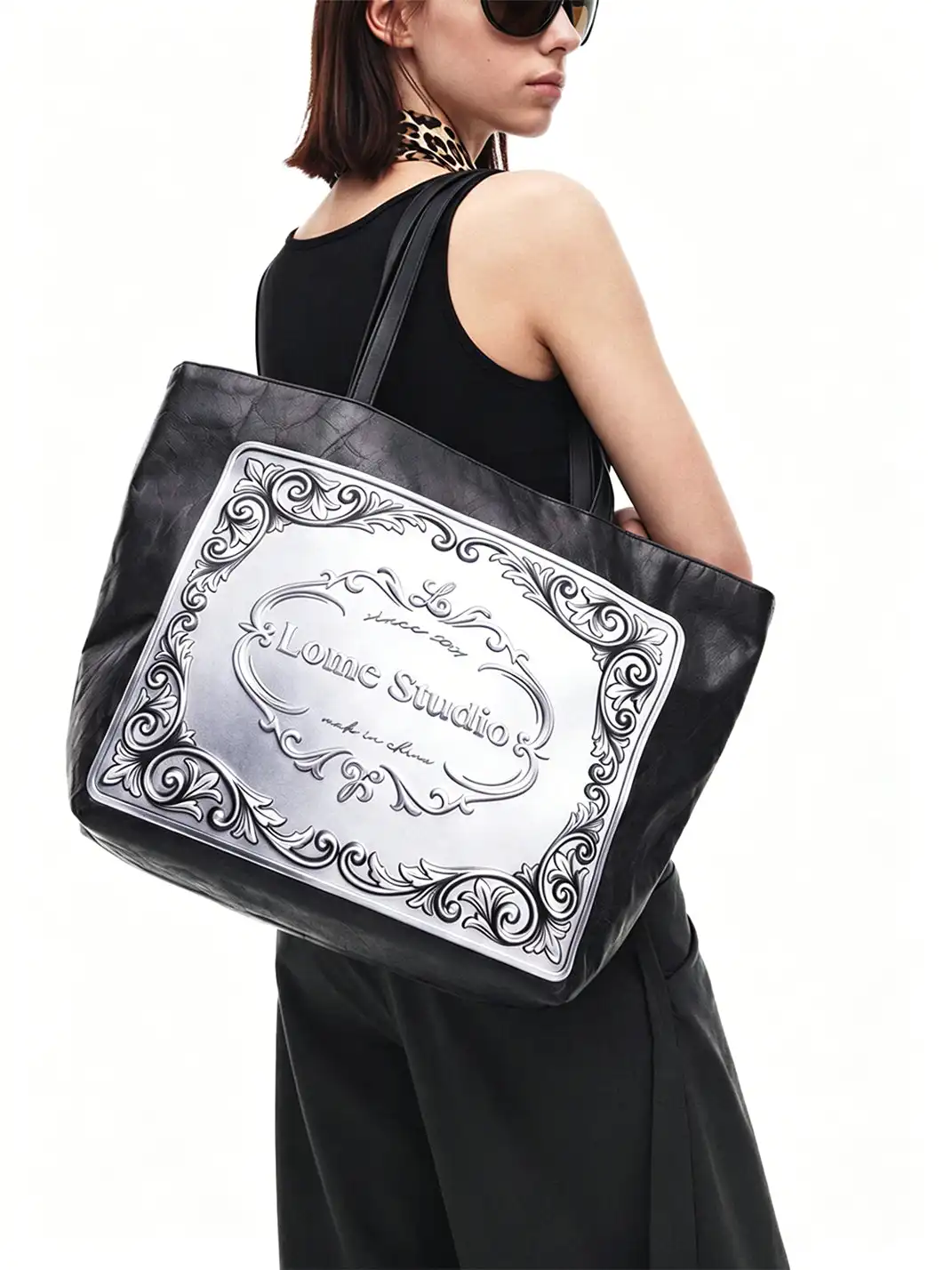 8LOME | Silver Medal Printed Dupont Paper Old Money Tote Handbag