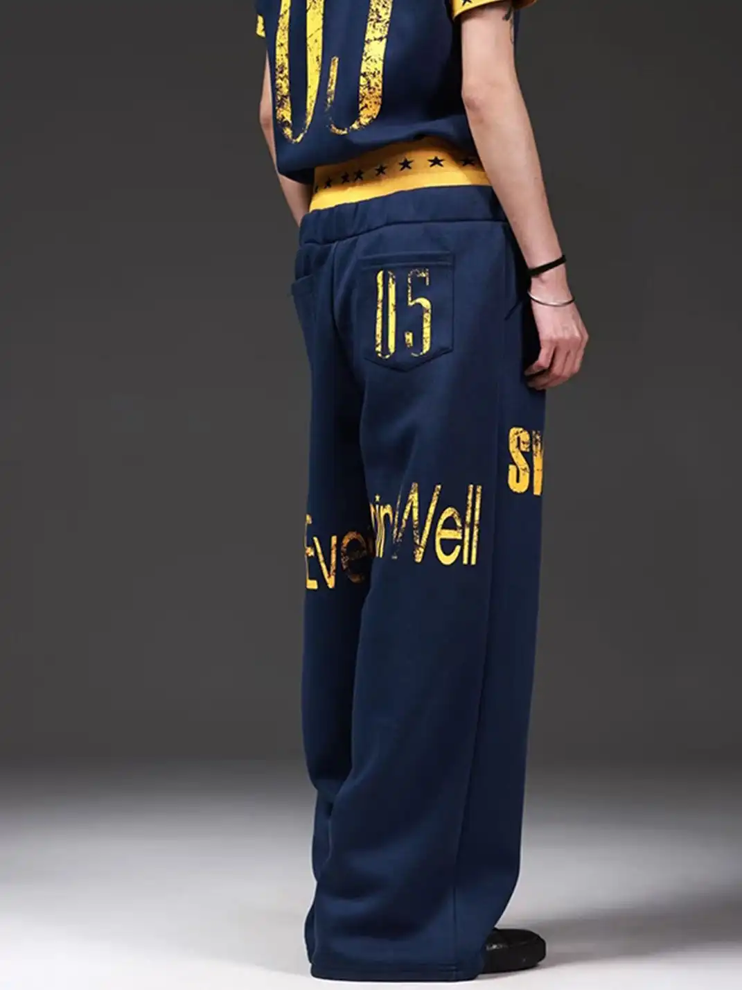 DETW | Double Waist Silhouette Navy Sweatpants