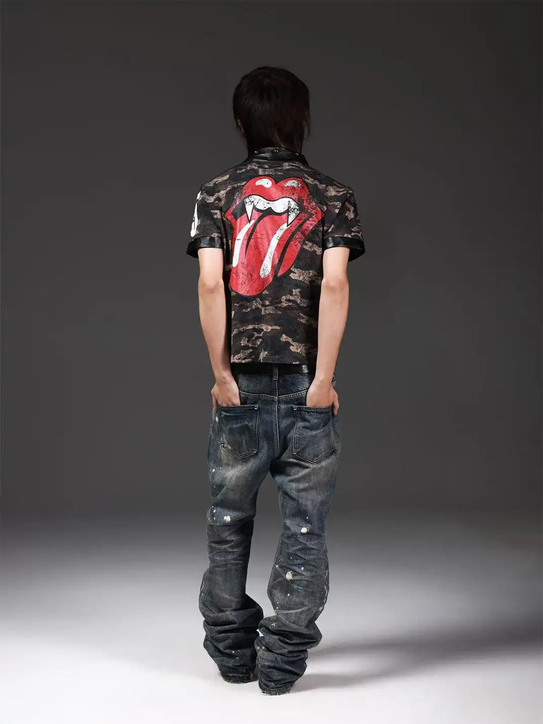 DETW | Silver Hot Stamping Tongue Print Leather Spliced Rivet Polo T-Shirt