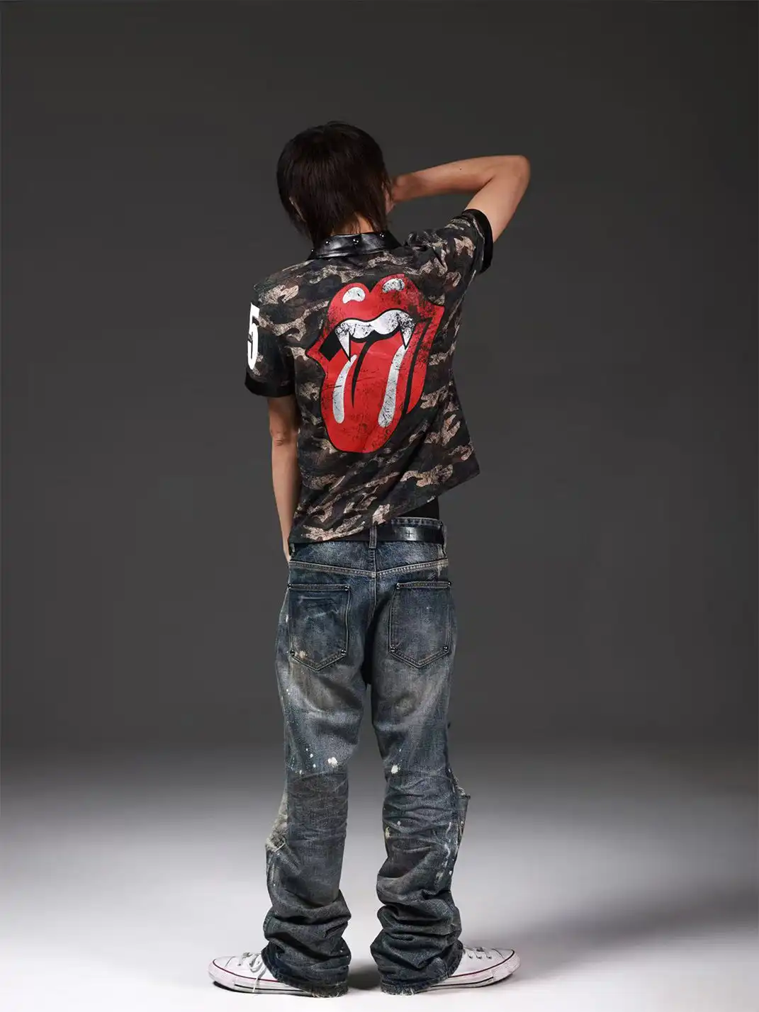 DETW | Silver Hot Stamping Tongue Print Leather Spliced Rivet Polo T-Shirt