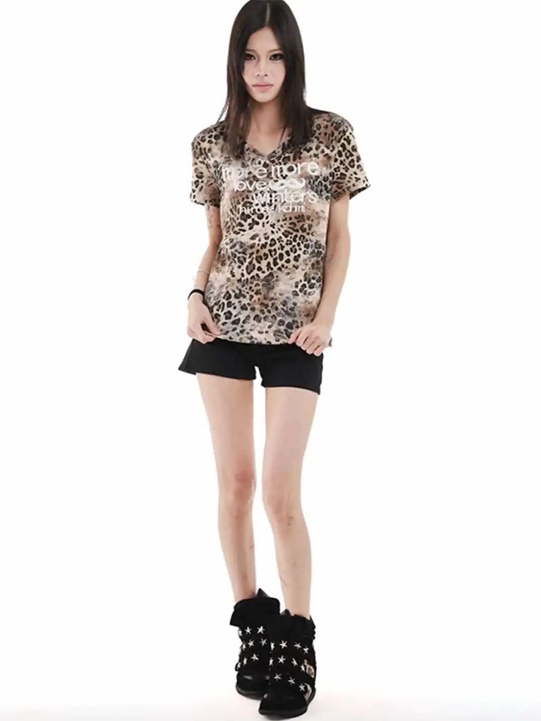 DETW | Leopard Print Slogan V-Neck Regular Shoulder T-Shirt