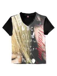 DETW | Portrait Digital Print V-Neck T-Shirt