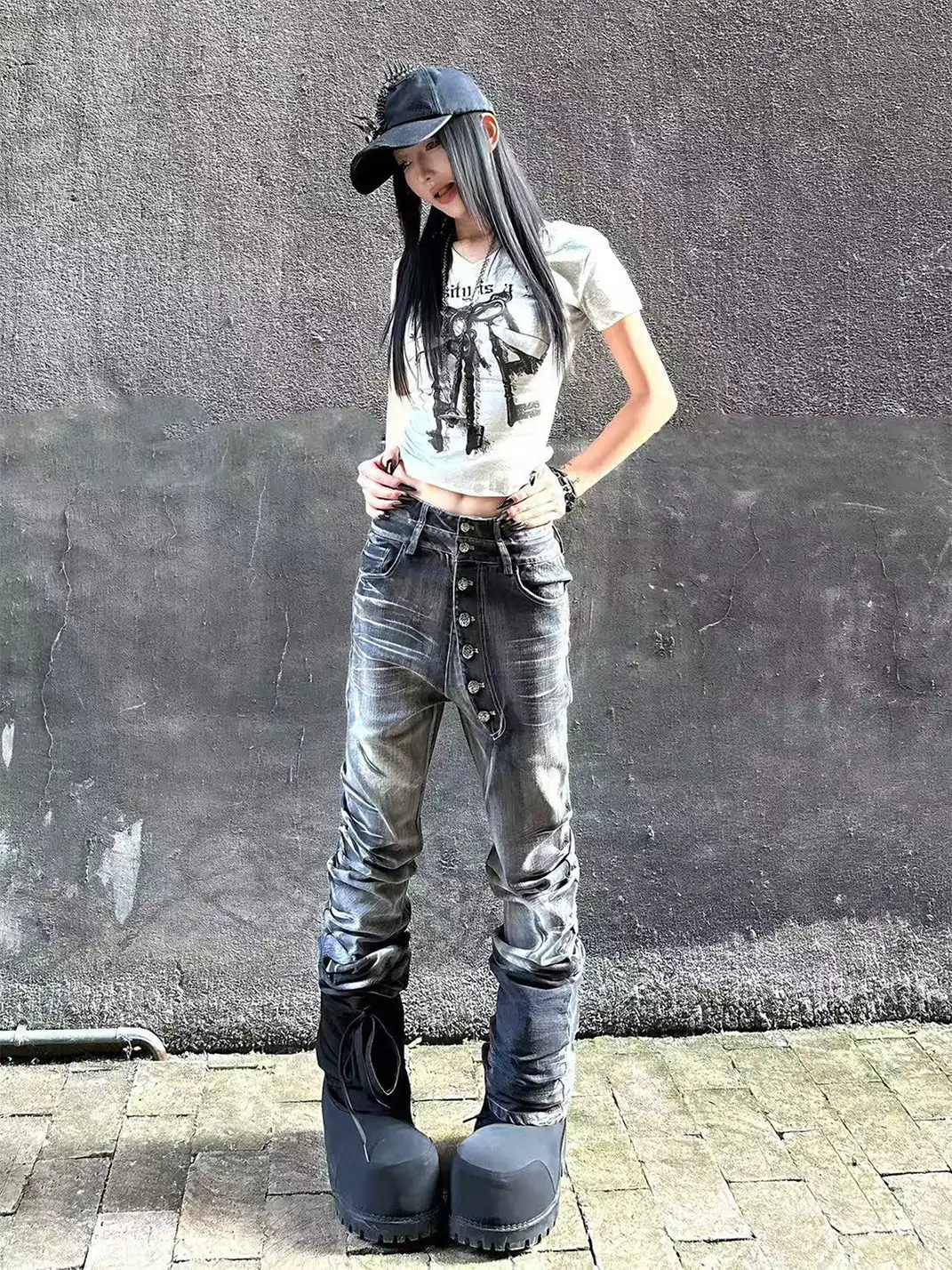 PAIKI | 3D Cat Whisker Curved High-Stretch Jeans