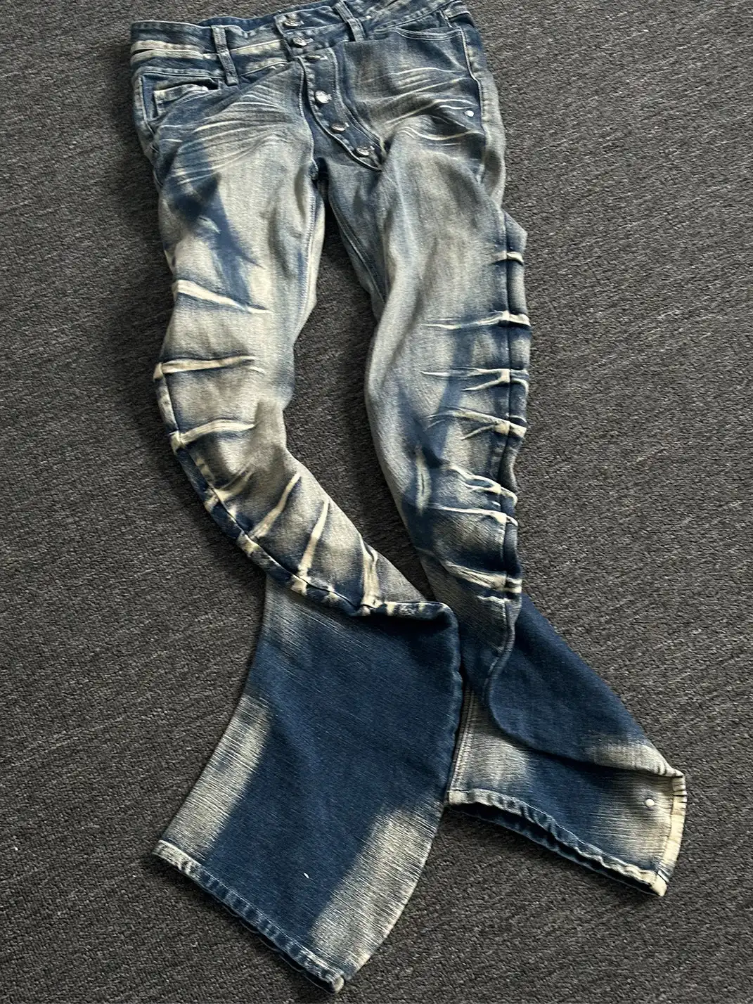 PAIKI | 3D Cat Whisker Curved High-Stretch Jeans