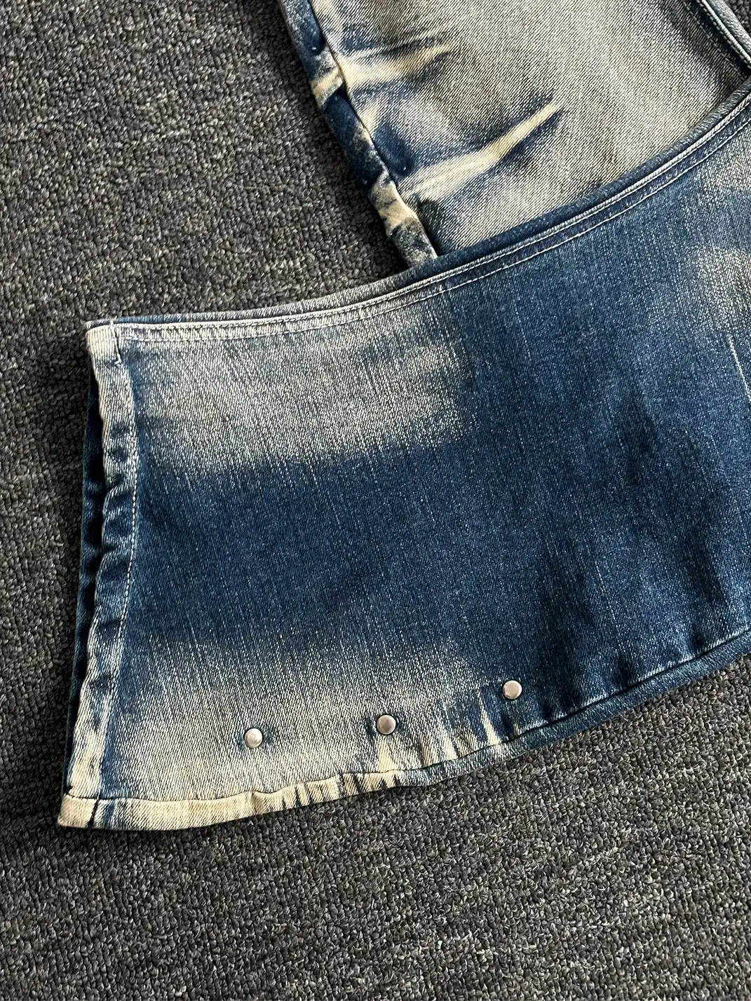 PAIKI | 3D Cat Whisker Curved High-Stretch Jeans