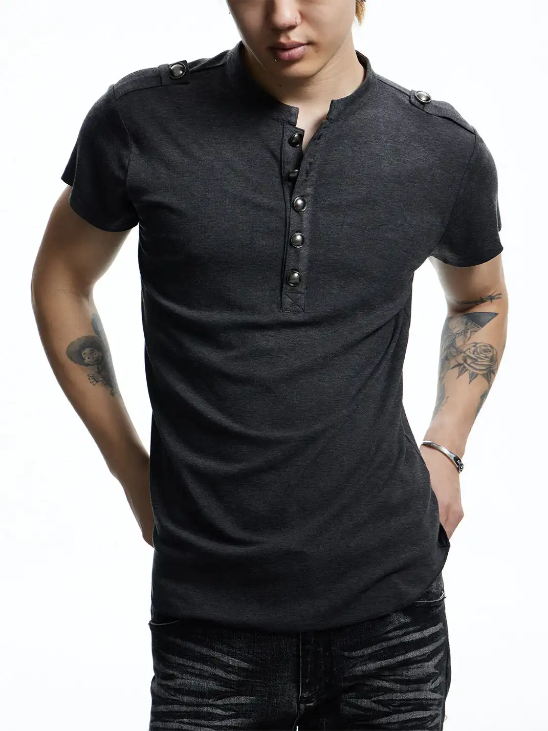 DND4DES | Vintage Metal Button Henley Neck T-Shirt