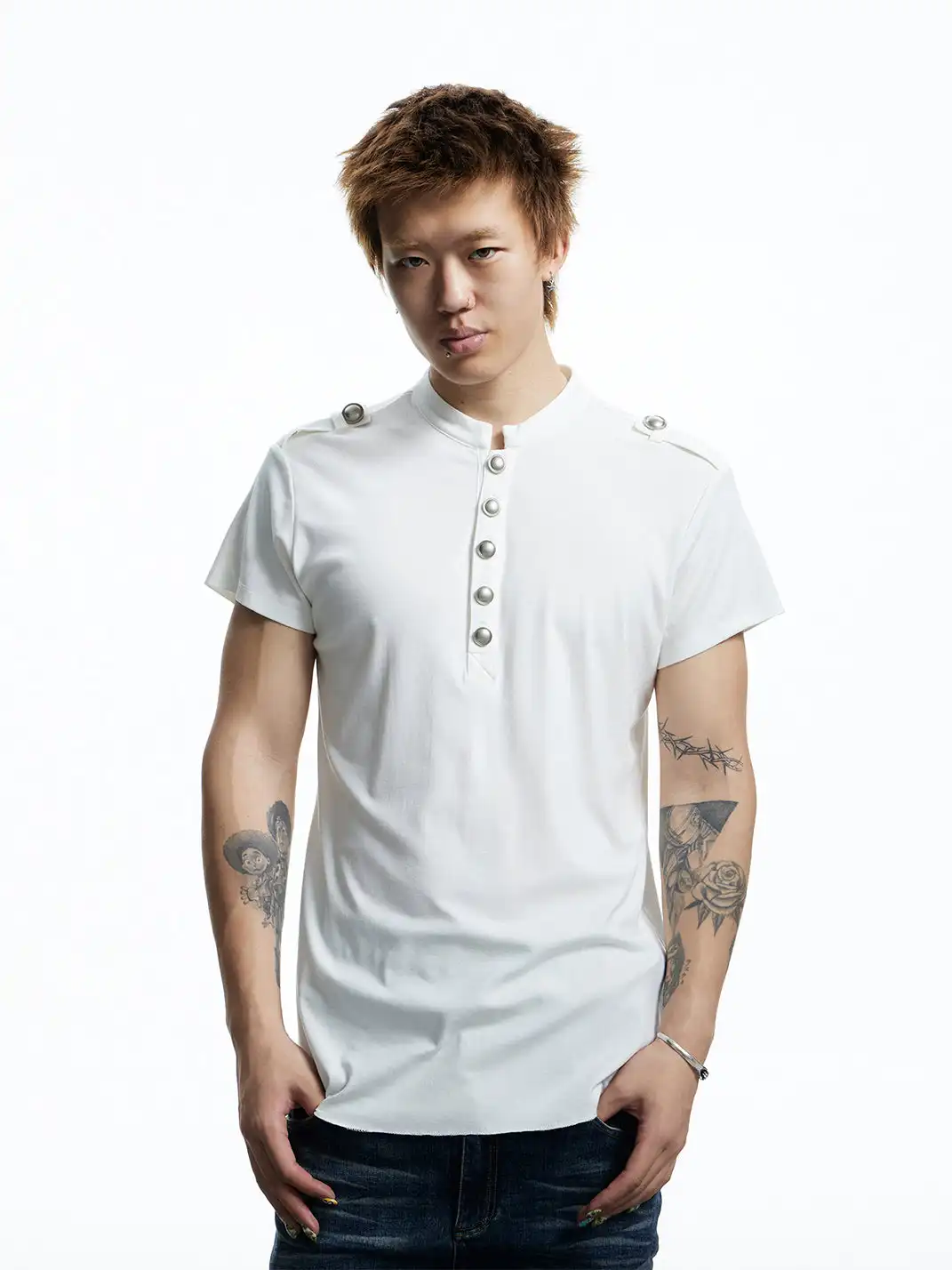DND4DES | Vintage Metal Button Henley Neck T-Shirt
