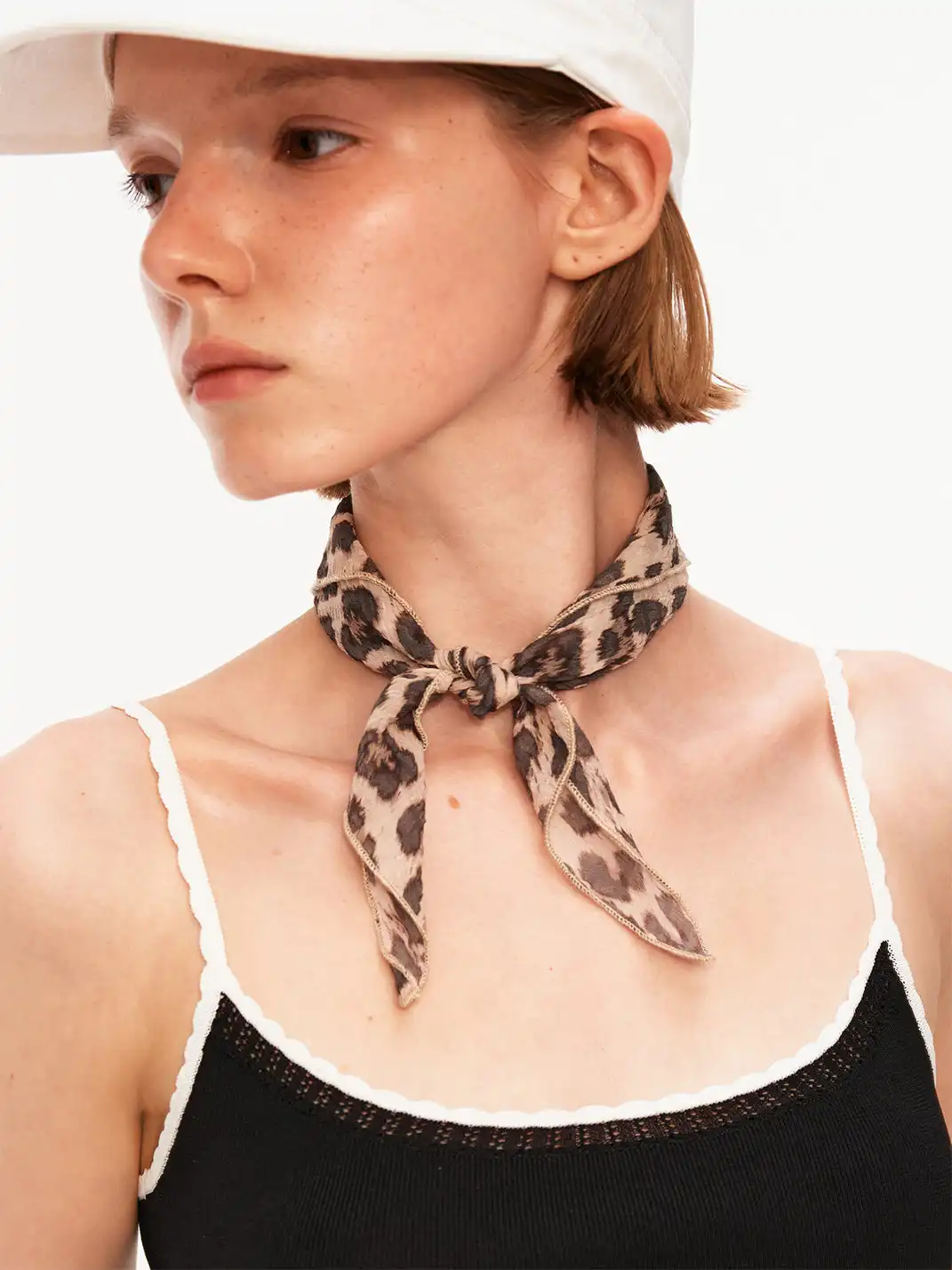 PUKI | Vintage Multi-use Leopard Print Square Scarf