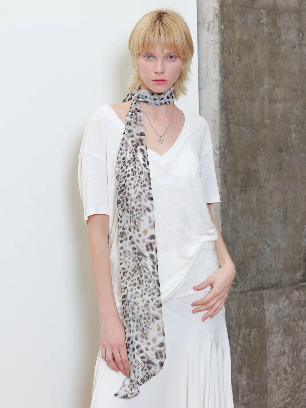 Something Needs | Vintage High-Grade Long Scarf