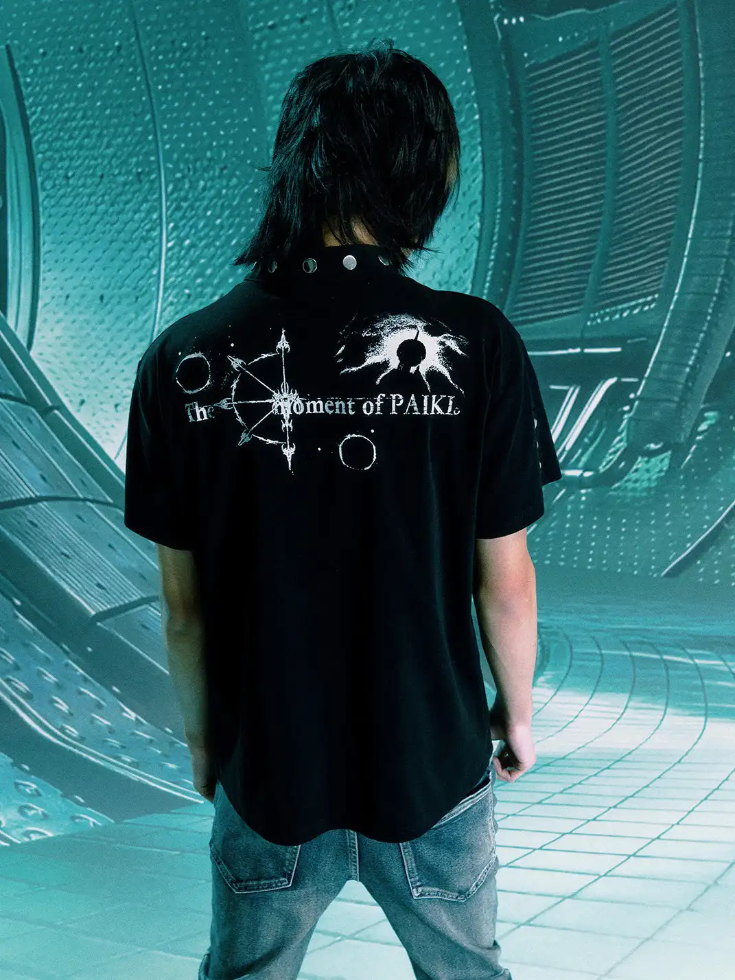 PAIKI | Castle Print Rivet Stand Collar T-Shirt