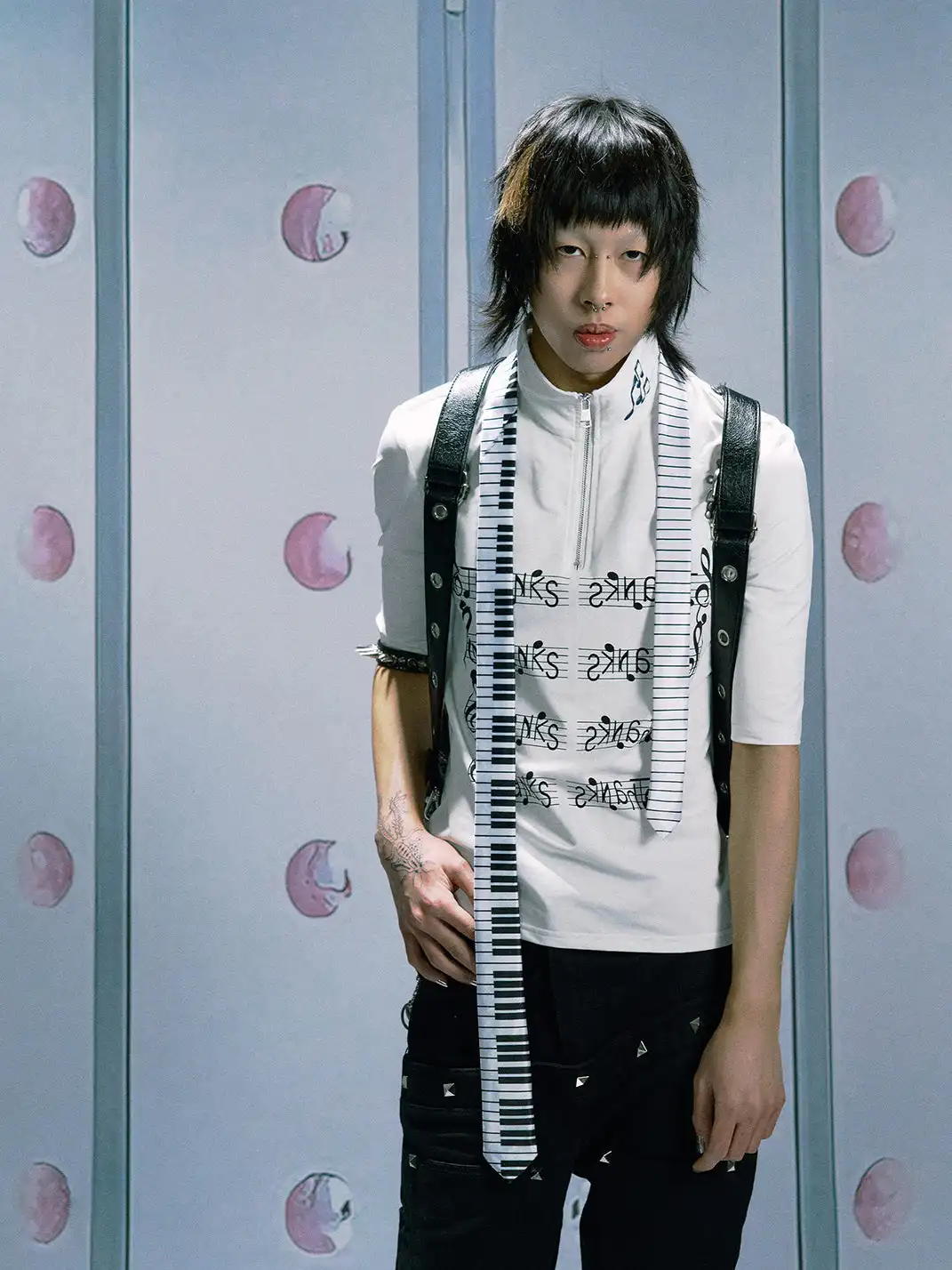 PAIKI | Musical Note Stand Collar Slim Fit T-Shirt