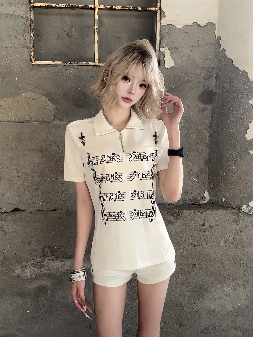 PAIKI | Musical Note Stand Collar Slim Fit T-Shirt