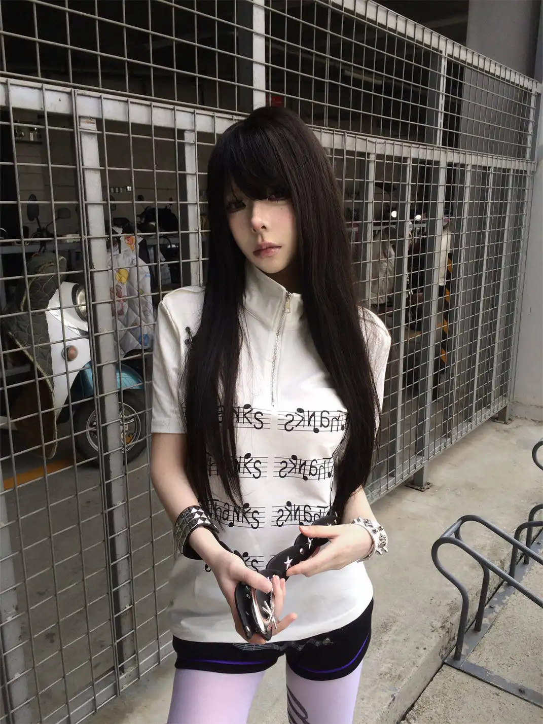 PAIKI | Musical Note Stand Collar Slim Fit T-Shirt