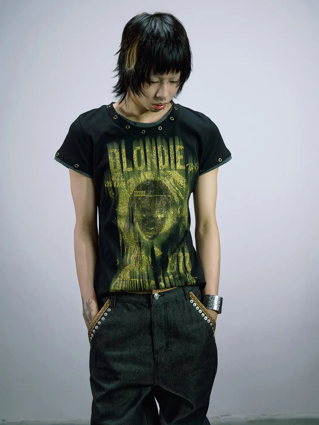 PAIKI | Portrait Gold Hot Stamping Fake Two-Piece T-Shirt